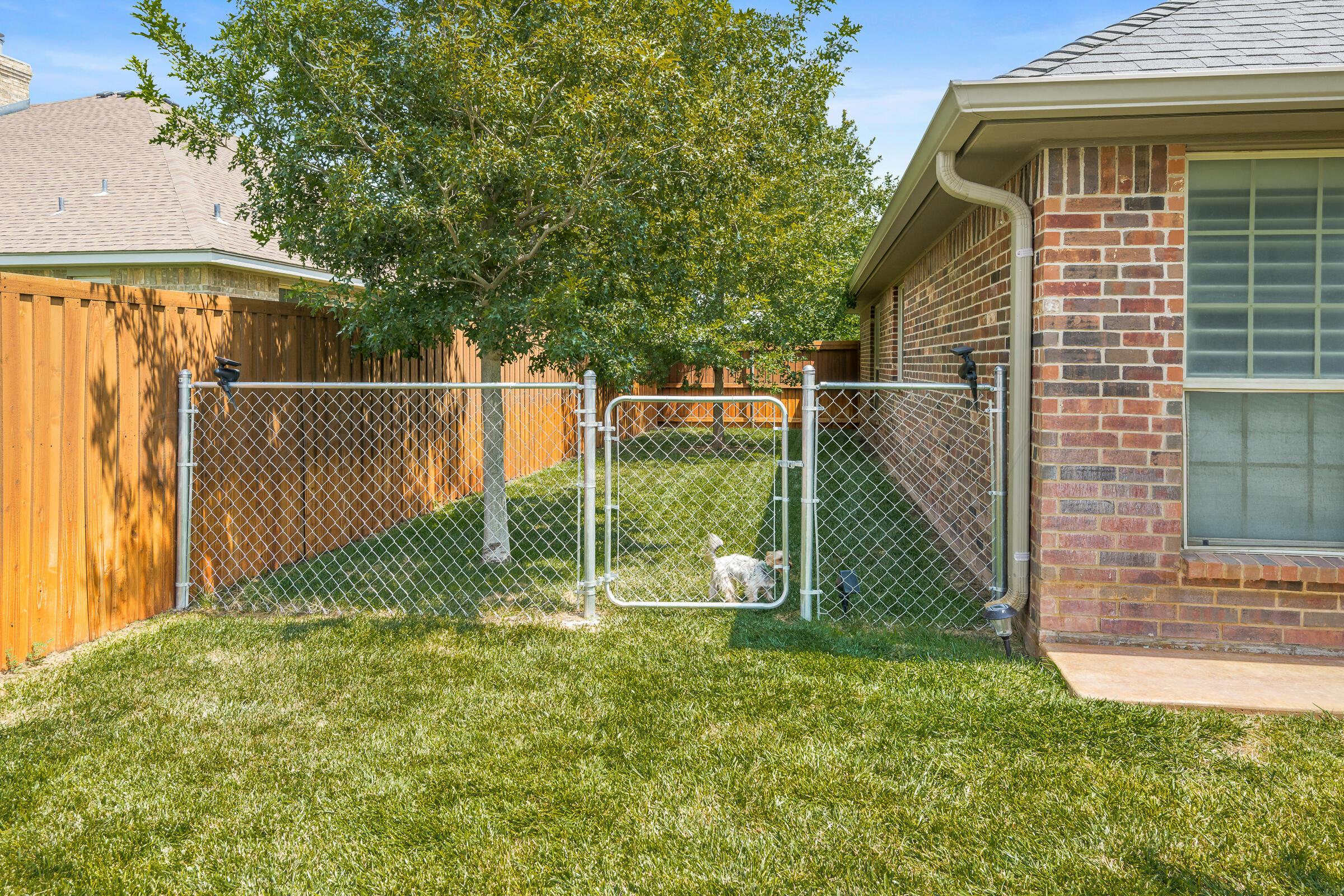 20200 Quail Hollow Drive Property Photo 8