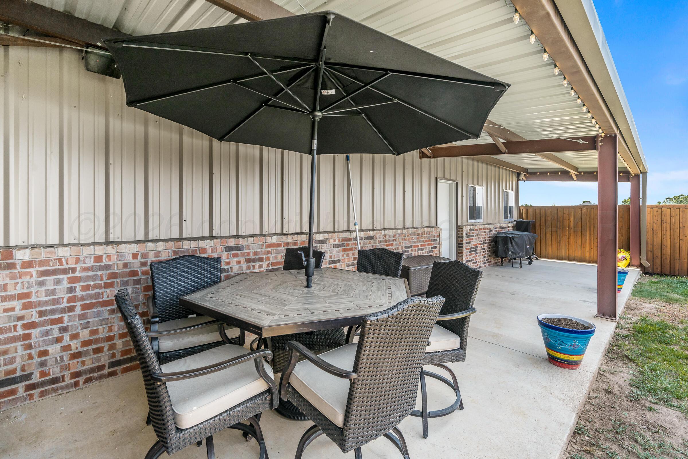 20200 Quail Hollow Drive Property Photo 9