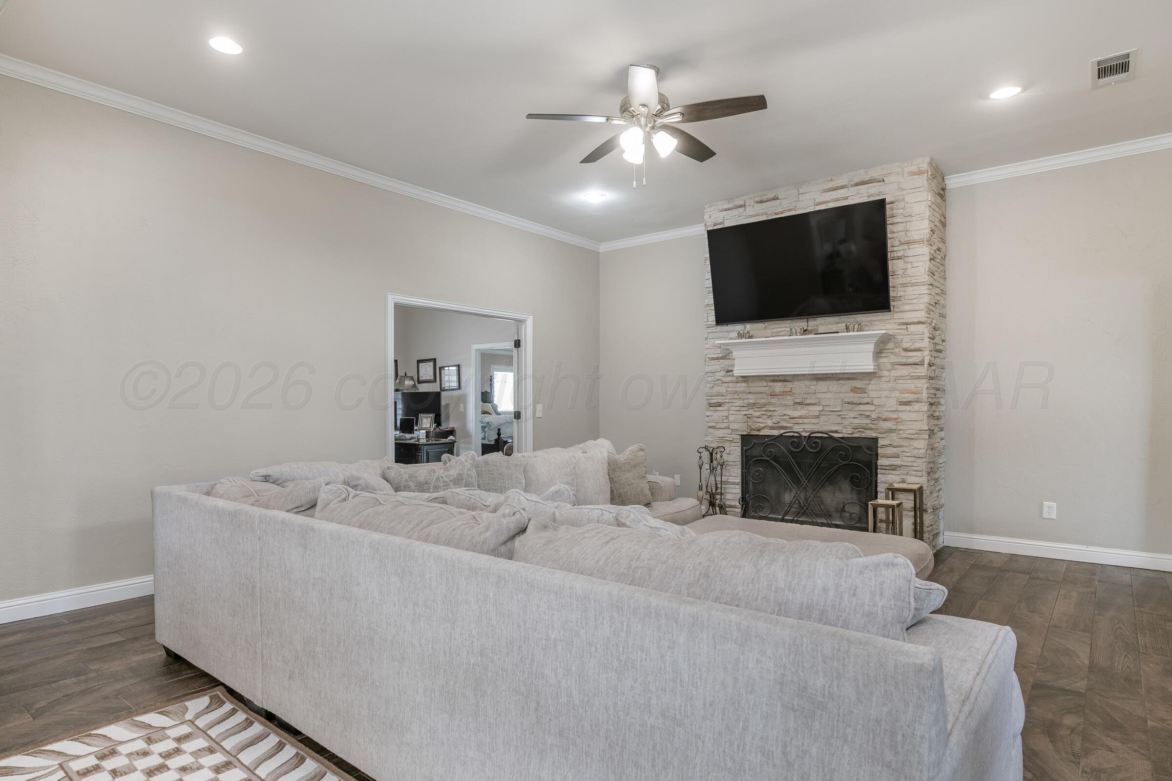 20200 Quail Hollow Drive Property Photo 12