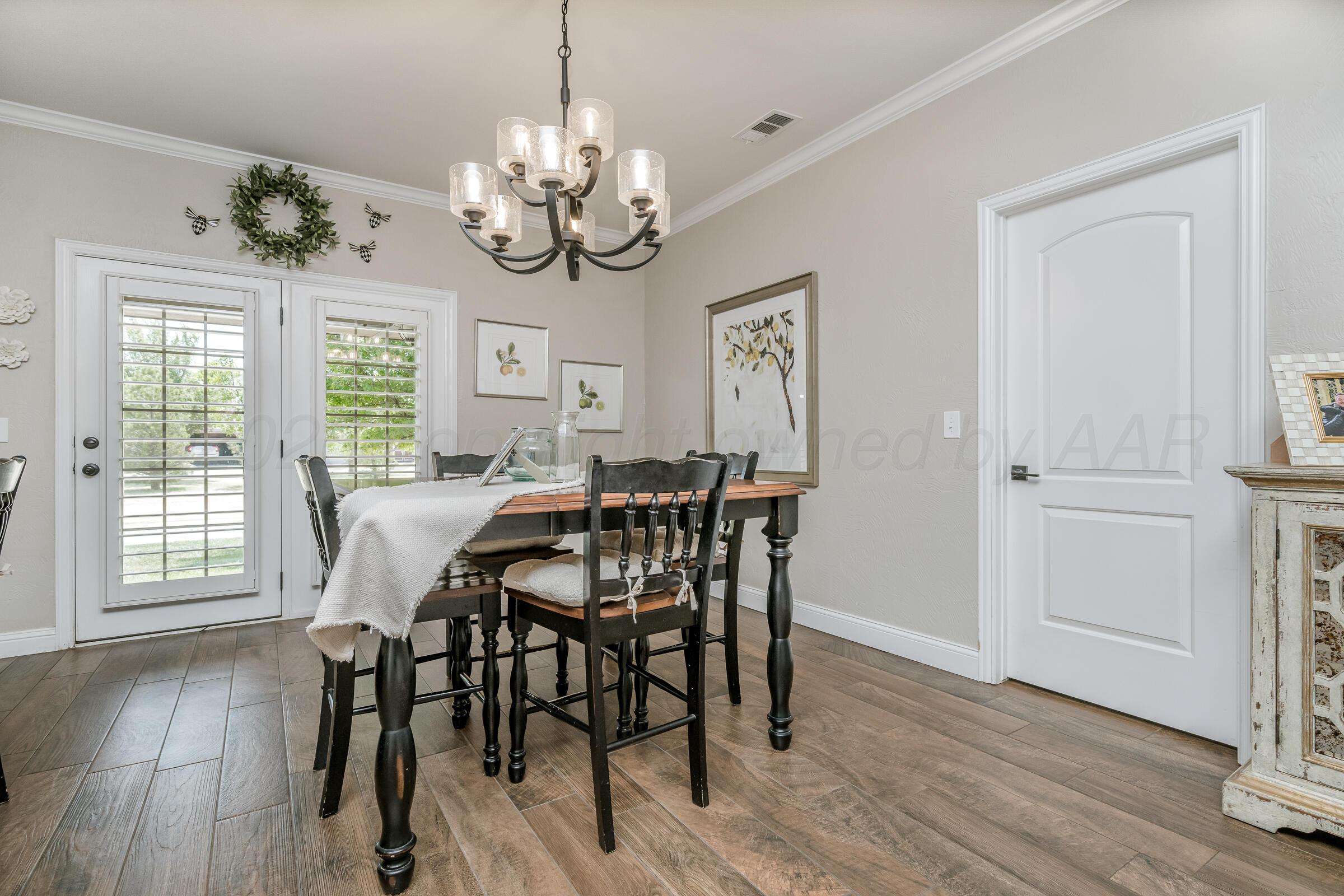 20200 Quail Hollow Drive Property Photo 15