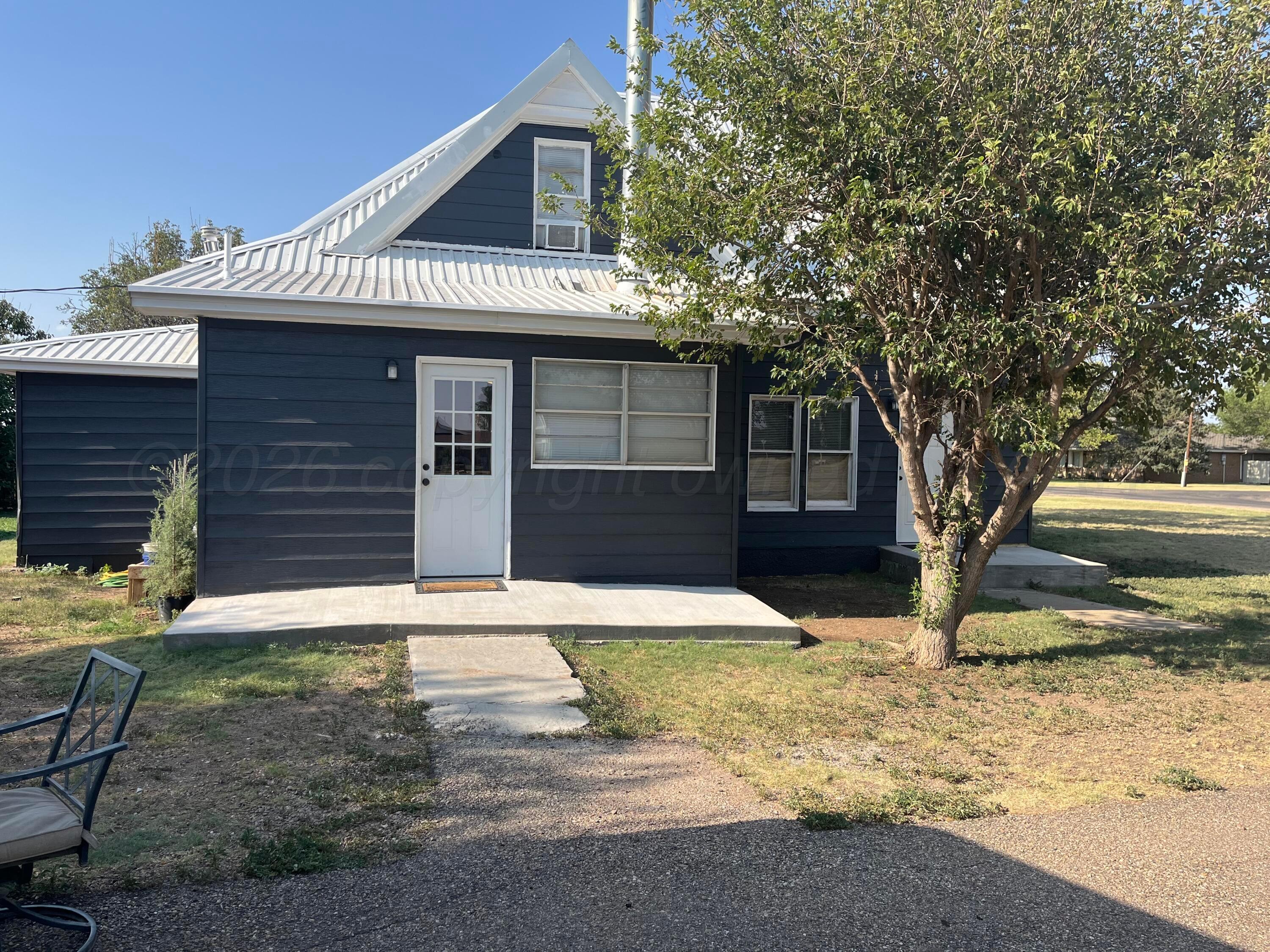 300 Alamo Street Property Photo 11
