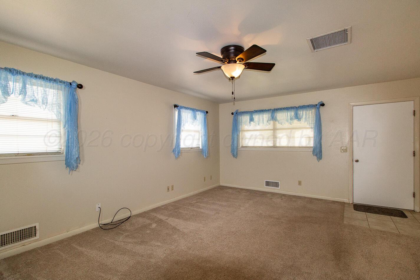 420 Sunset Drive Property Photo 9