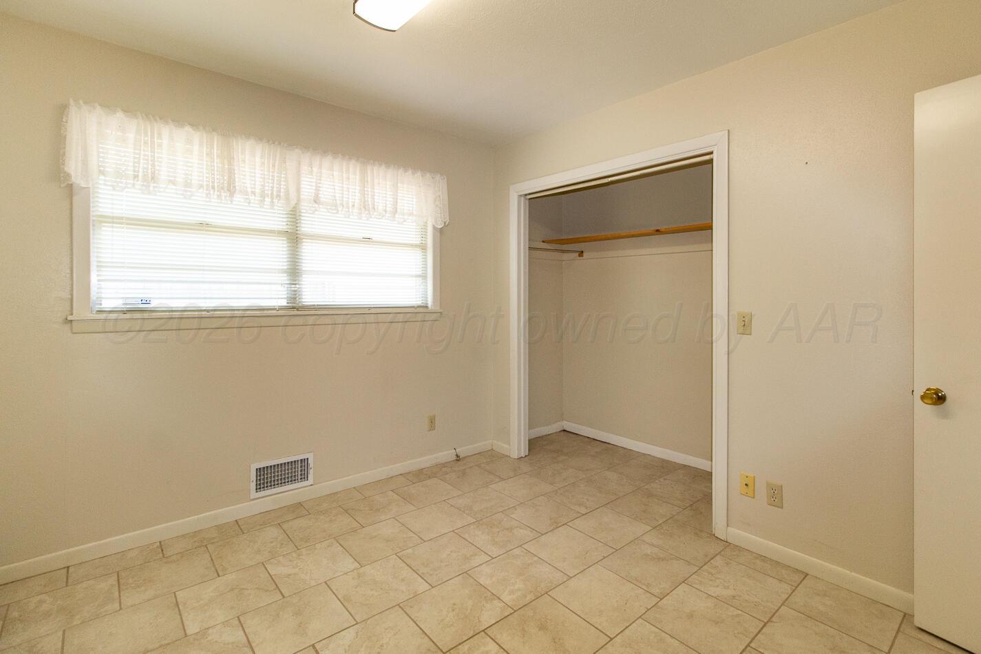 420 Sunset Drive Property Photo 15