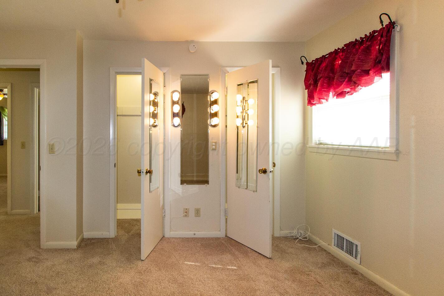 420 Sunset Drive Property Photo 17