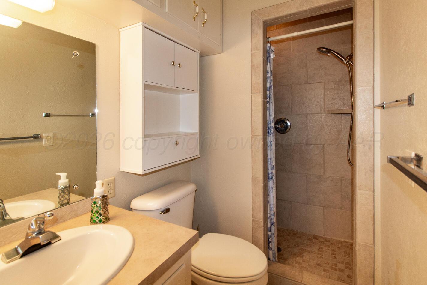 420 Sunset Drive Property Photo 18