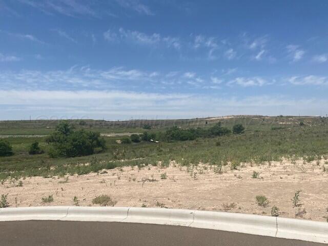 19050 Rocky Creek Drive Property Photo 2
