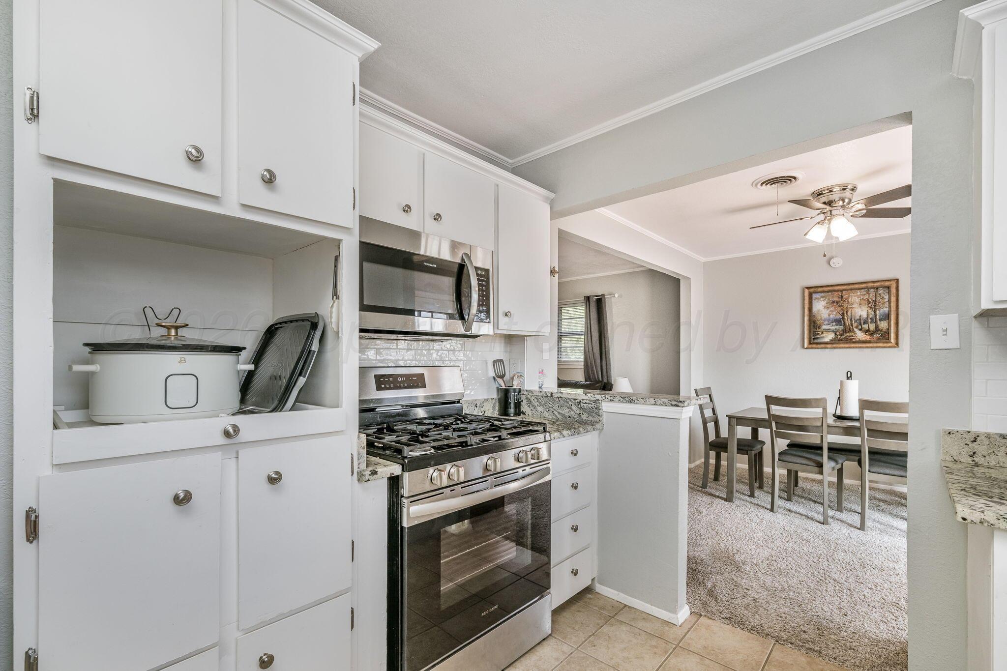 2828 Armand Street Property Photo 6