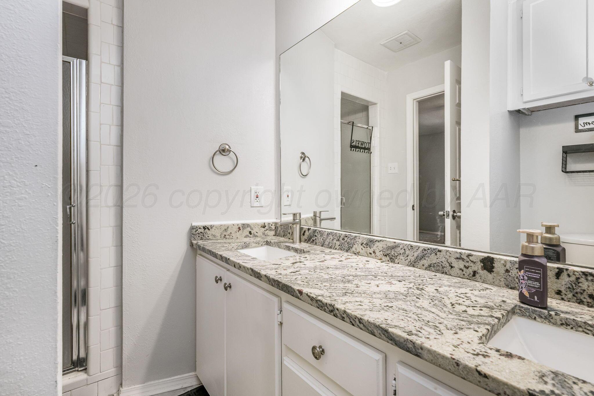 2828 Armand Street Property Photo 12