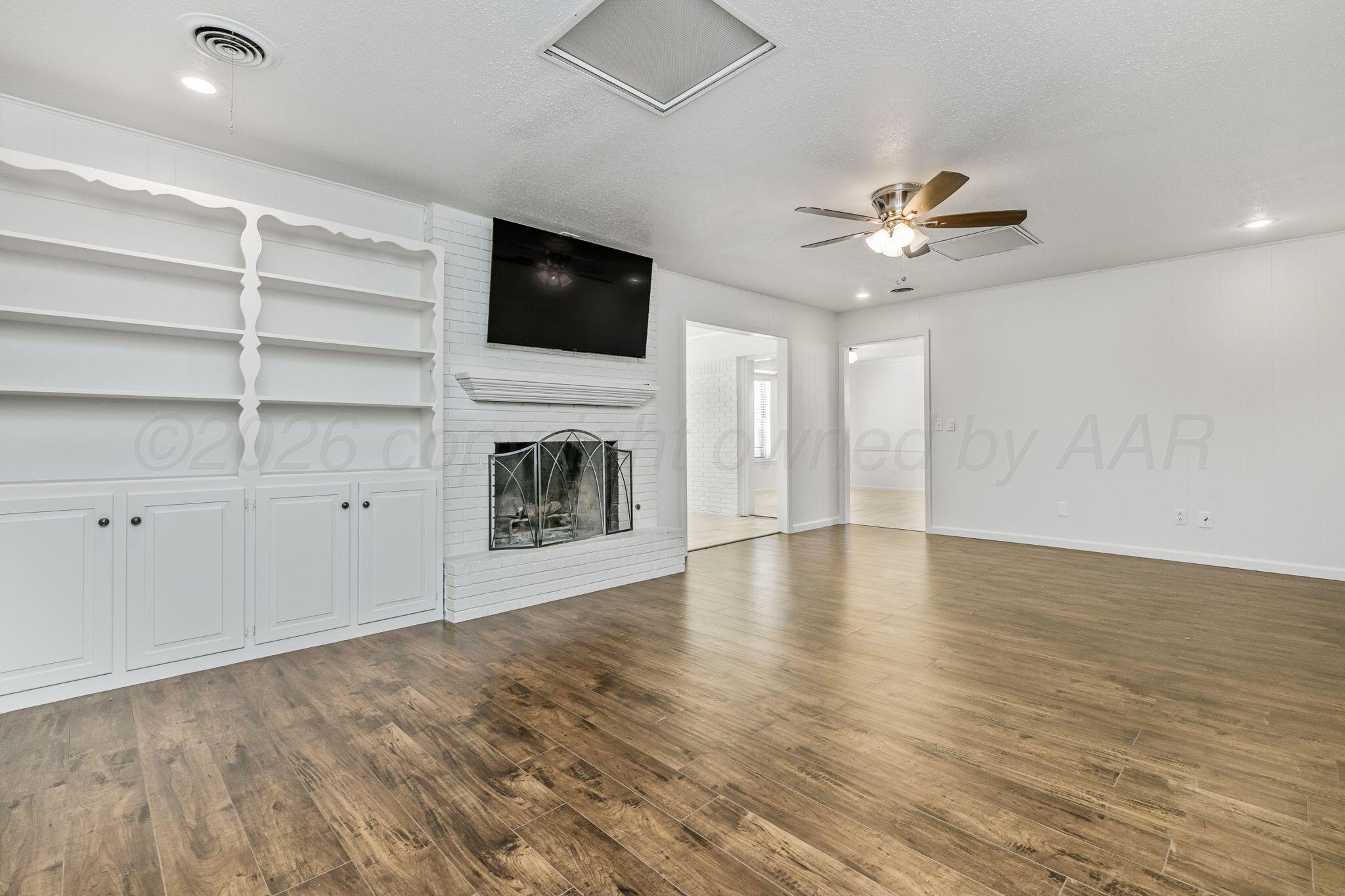 3203 Linda Lane Property Photo 4