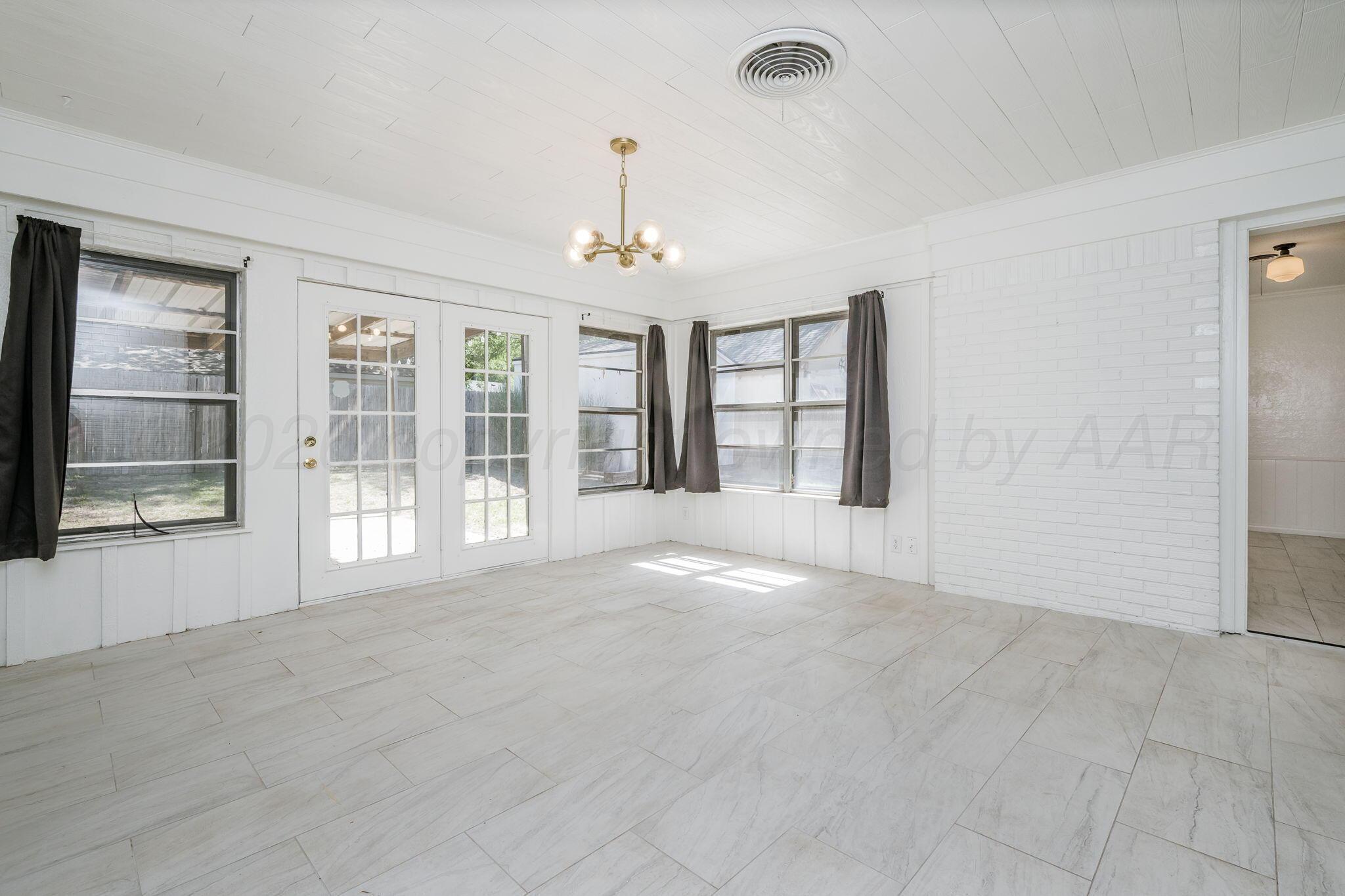 3203 Linda Lane Property Photo 19