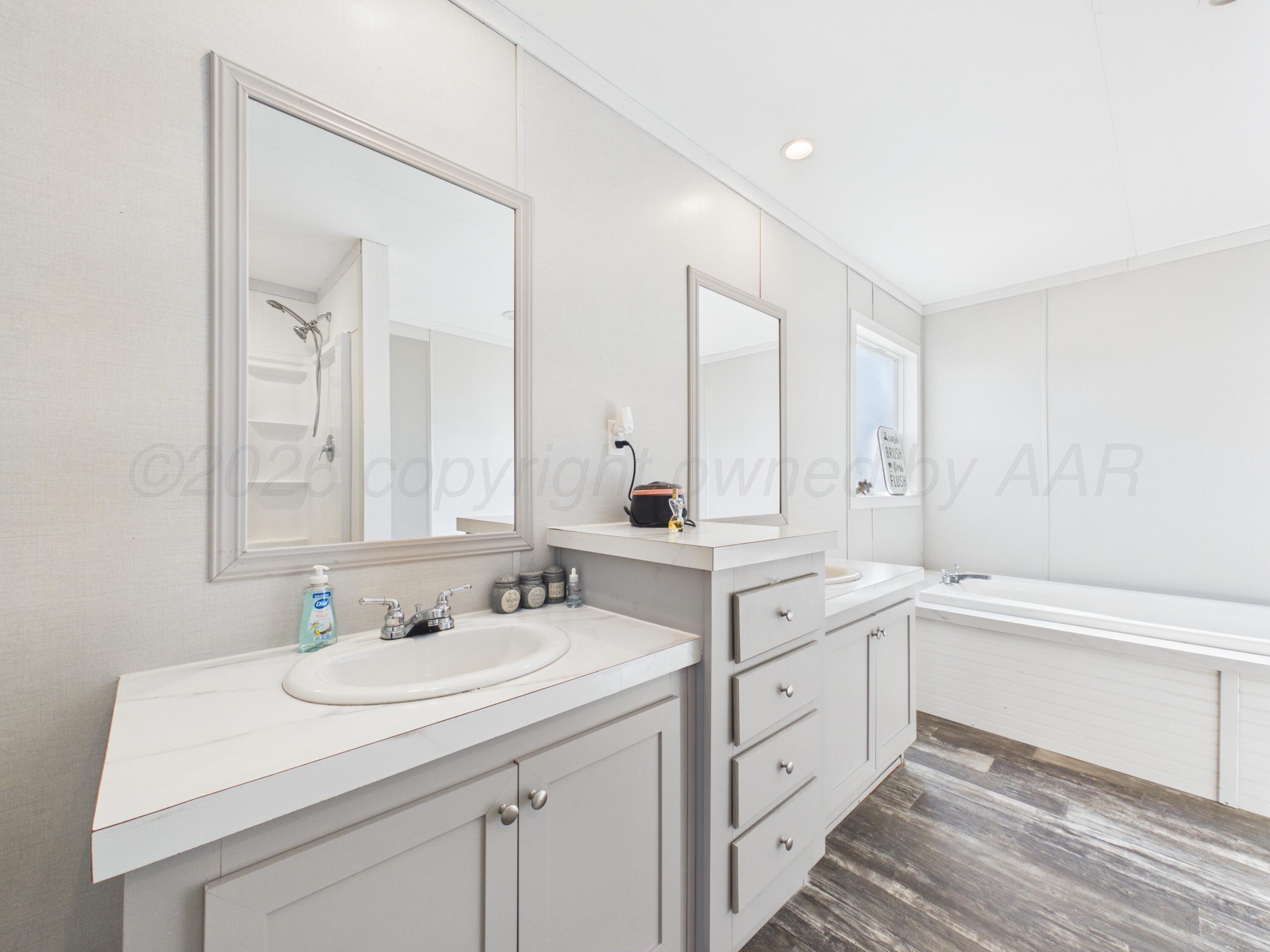 9794 Pampa Road Property Photo 8