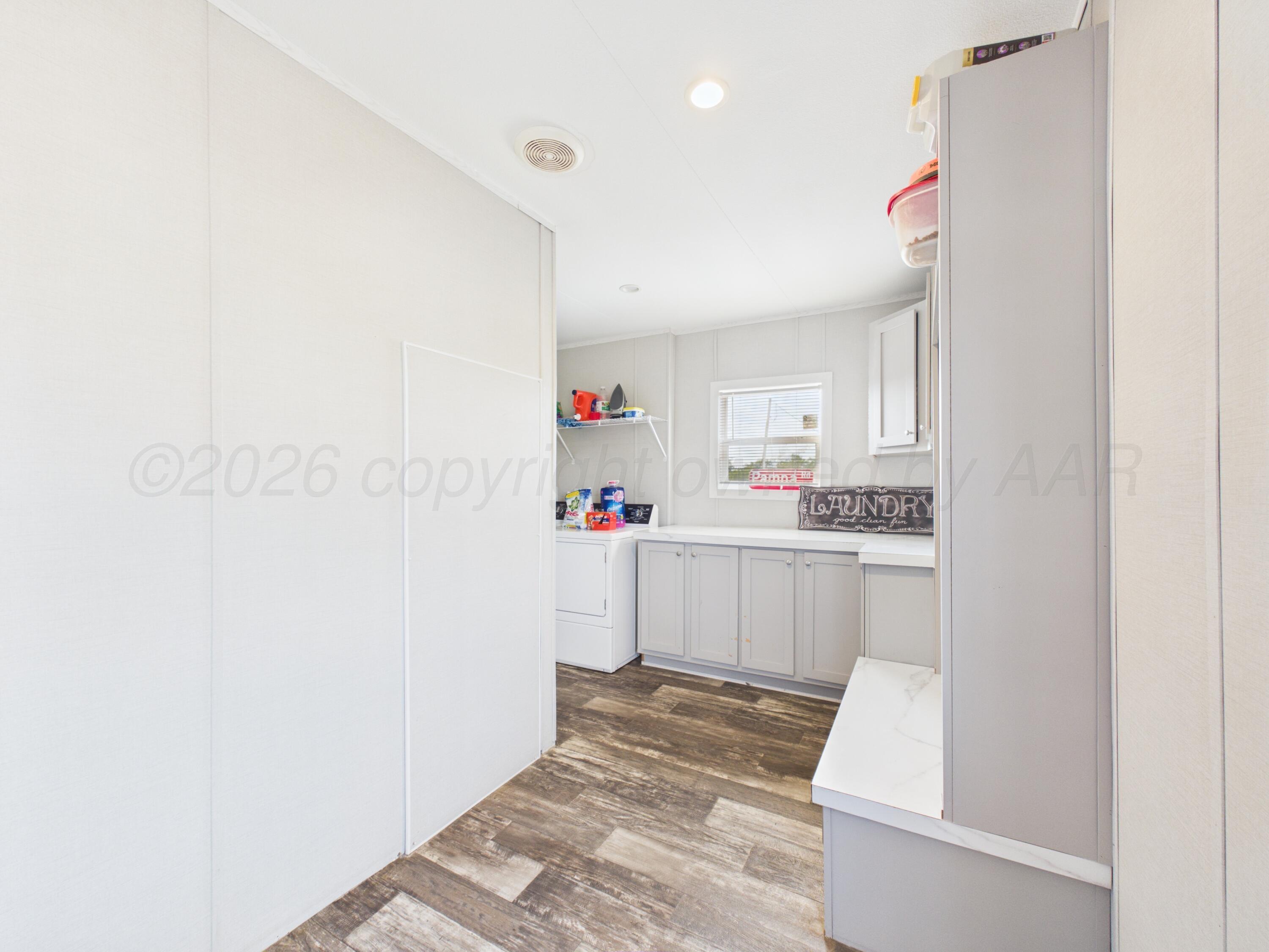9794 Pampa Road Property Photo 11