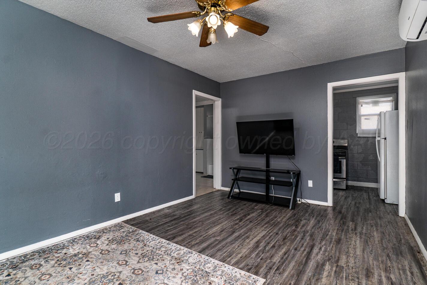201 N Mcgee Street Property Photo 9