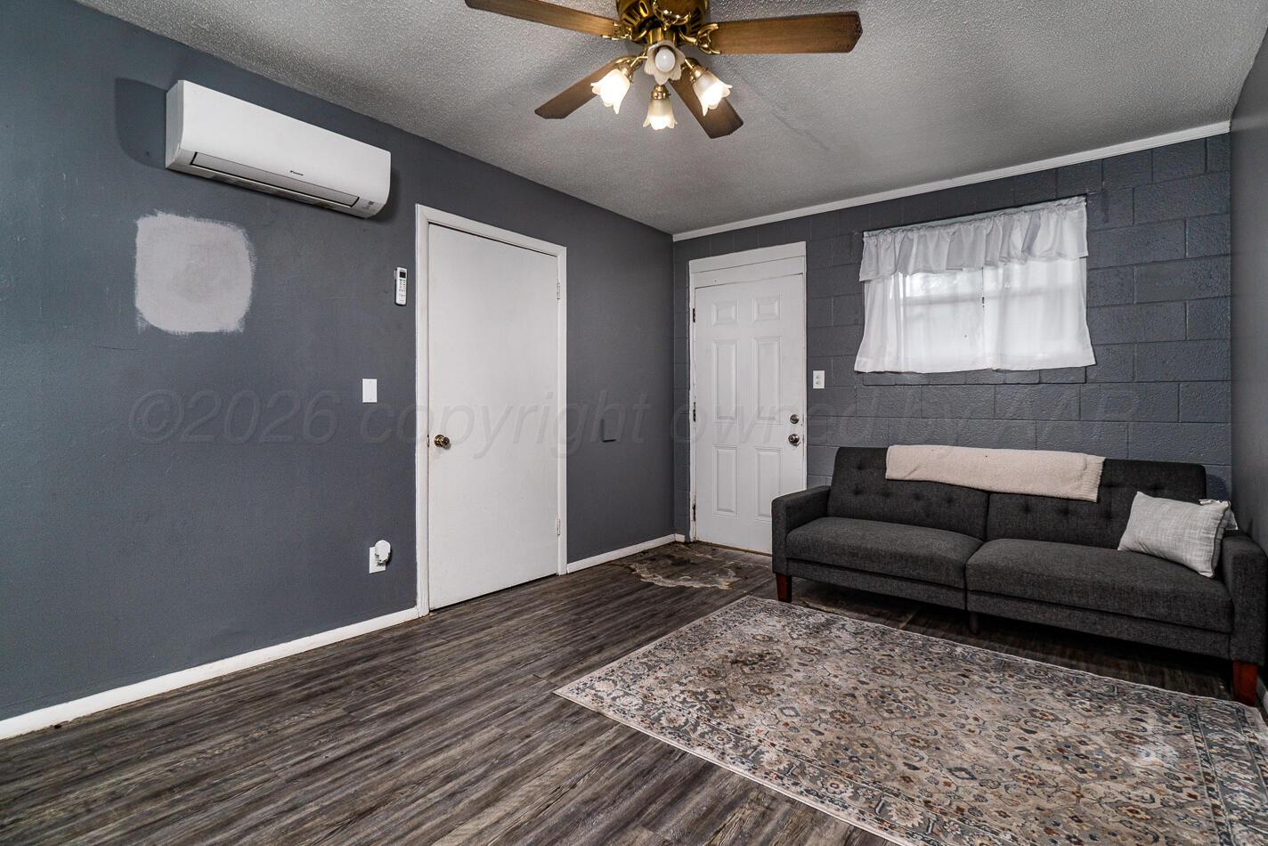 201 N Mcgee Street Property Photo 11