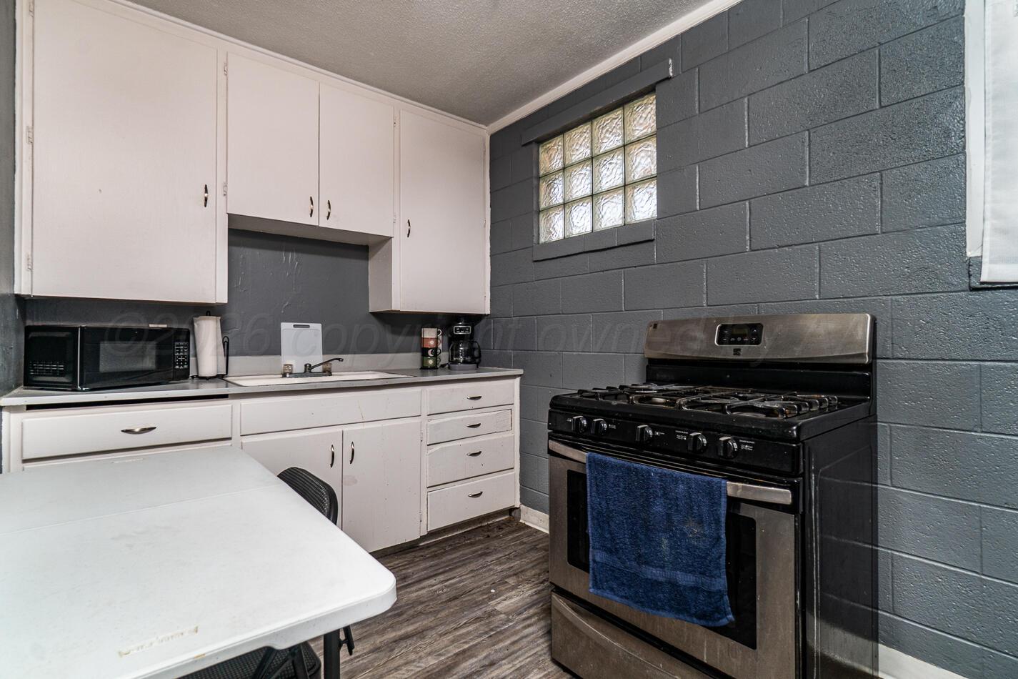 201 N Mcgee Street Property Photo 12