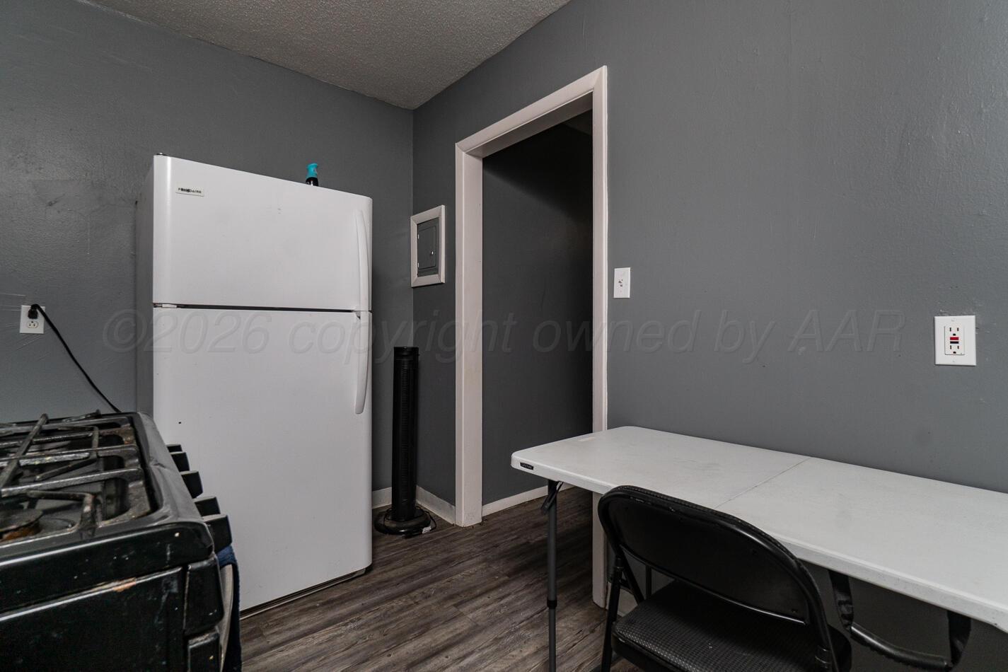 201 N Mcgee Street Property Photo 13
