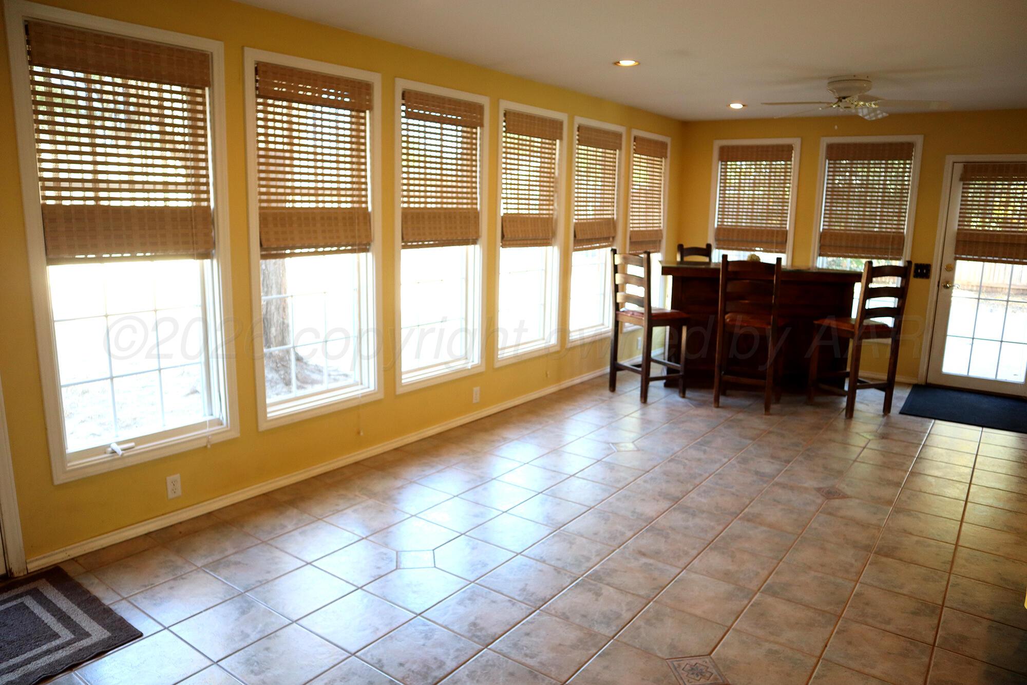 307 Douglas Street Property Photo 10