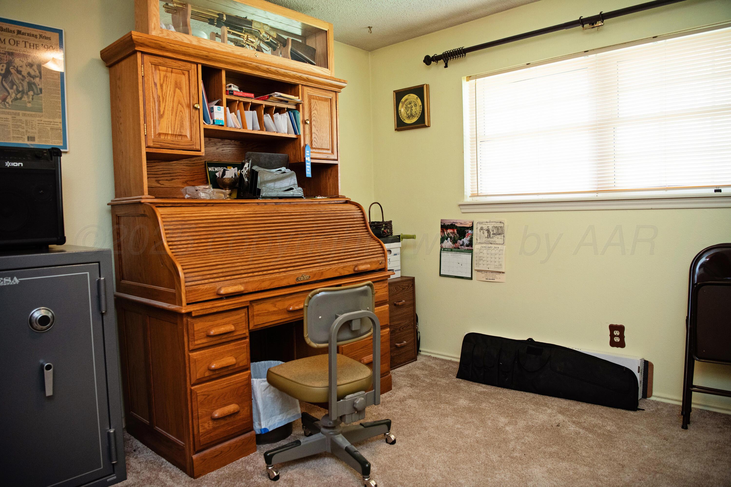 307 Douglas Street Property Photo 18
