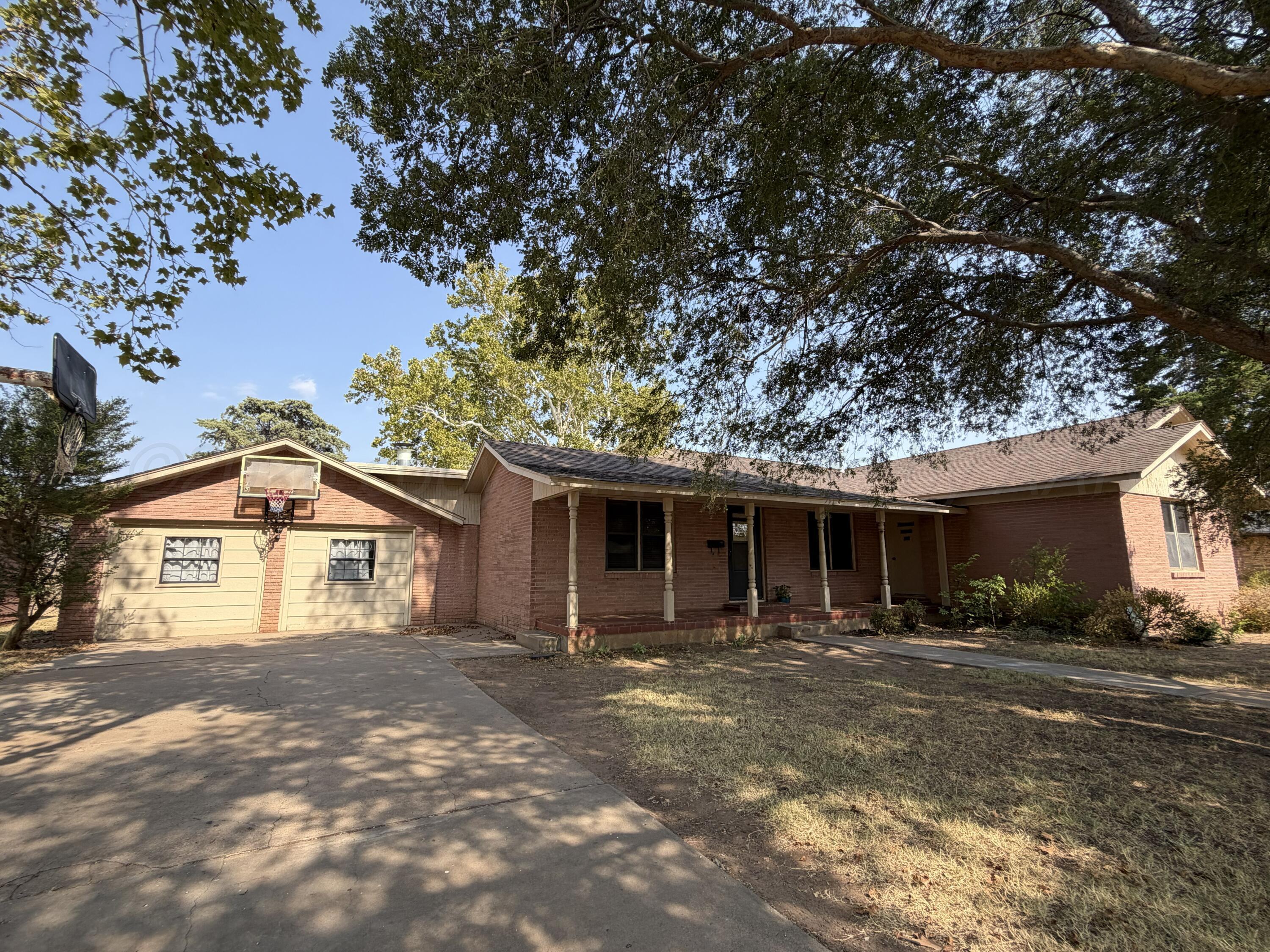 1504 El Paso Street Property Photo 1