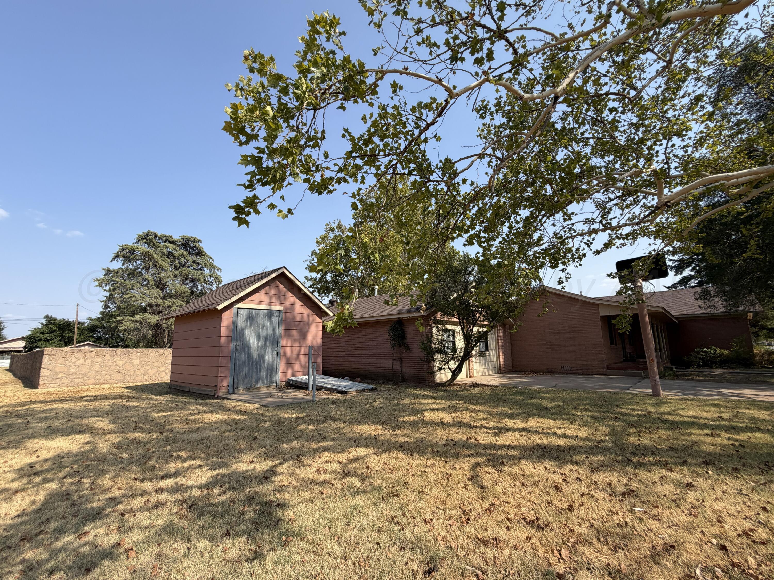 1504 El Paso Street Property Photo 2