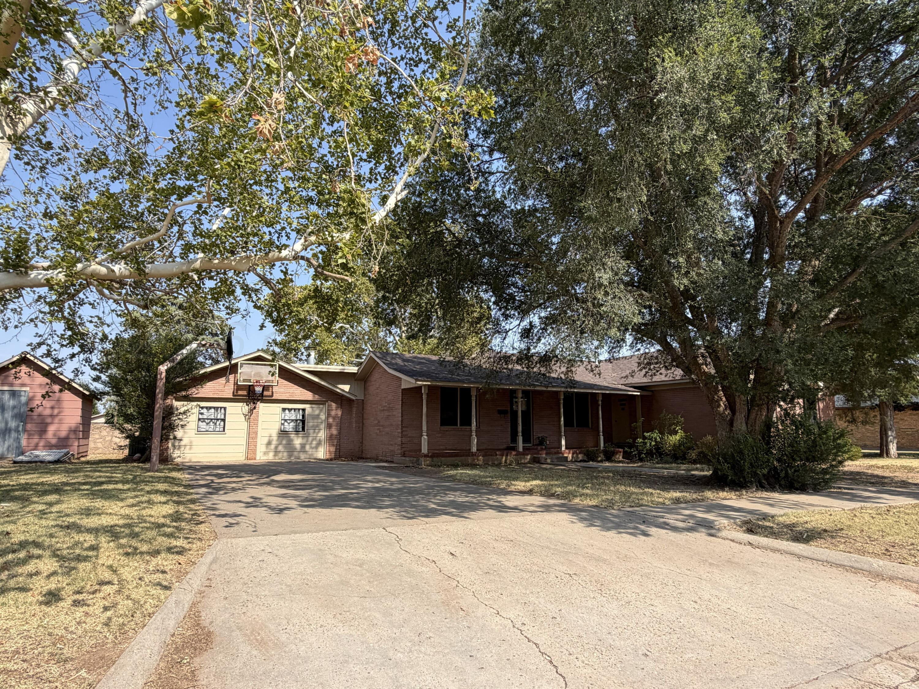 1504 El Paso Street Property Photo 3