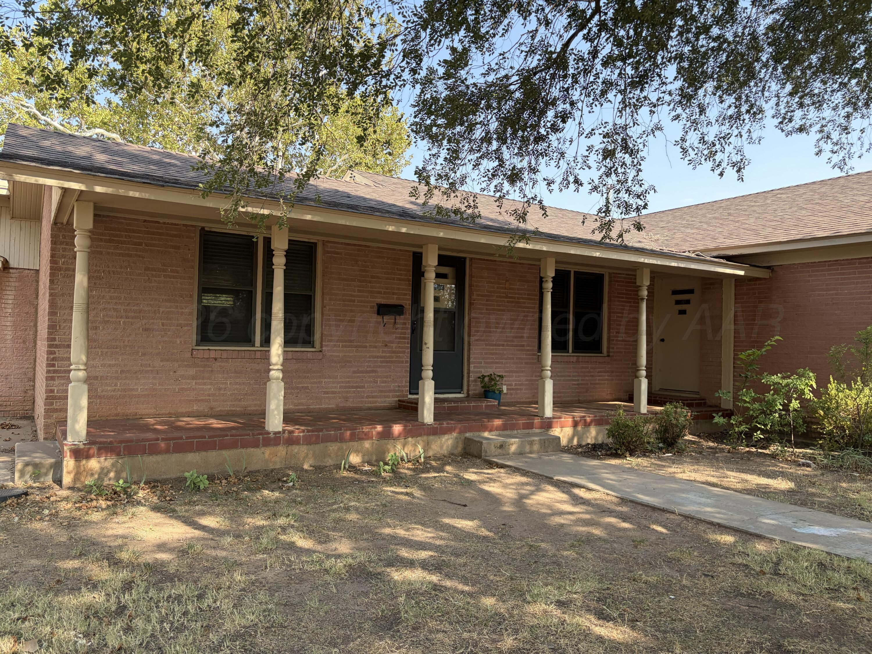 1504 El Paso Street Property Photo 4