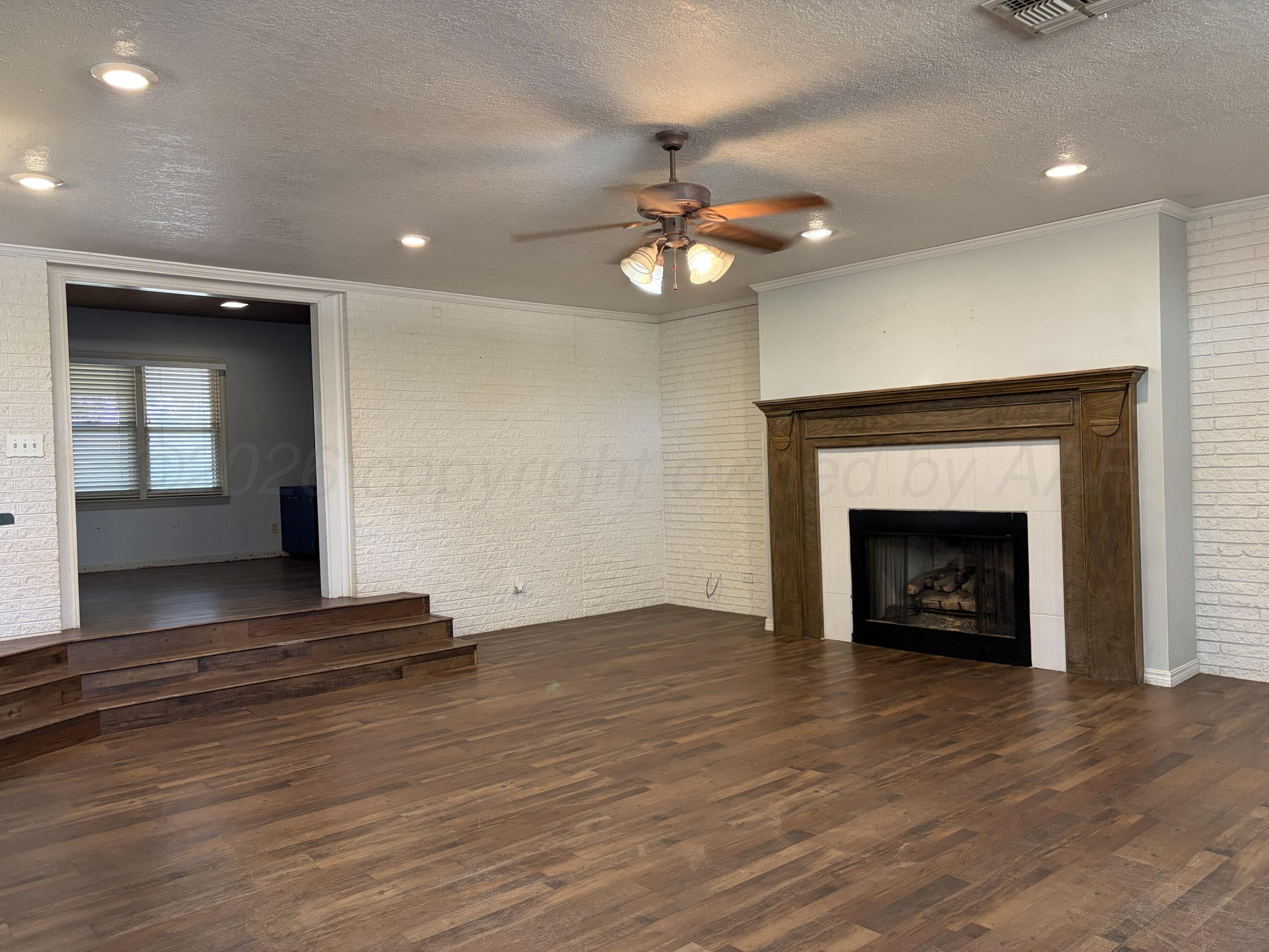 1504 El Paso Street Property Photo 8
