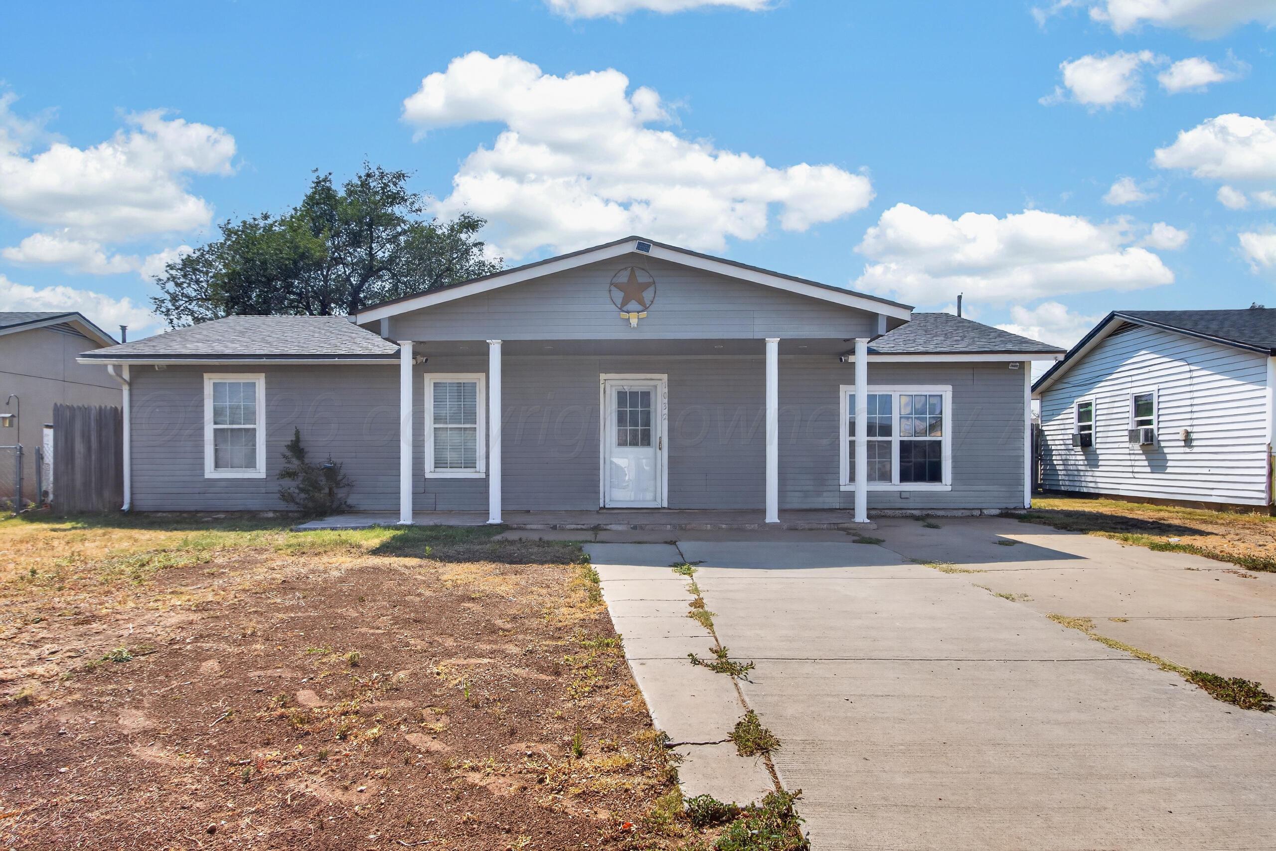 1032 Stuart Drive Property Photo 1