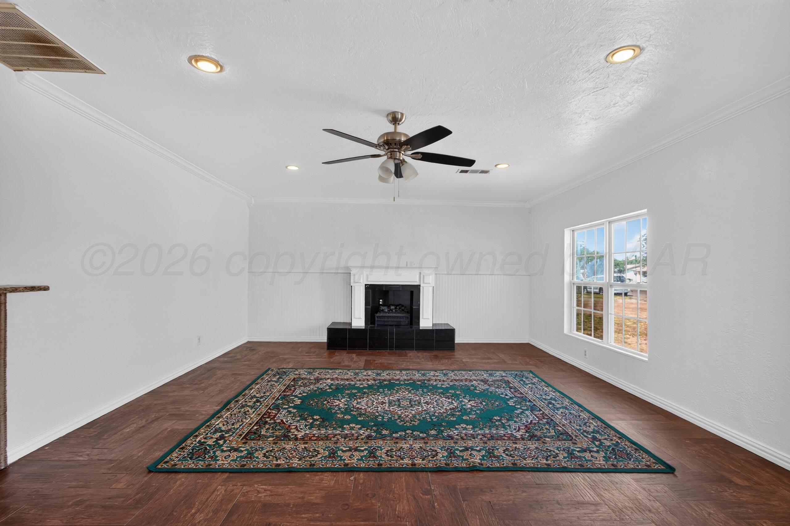 1032 Stuart Drive Property Photo 5
