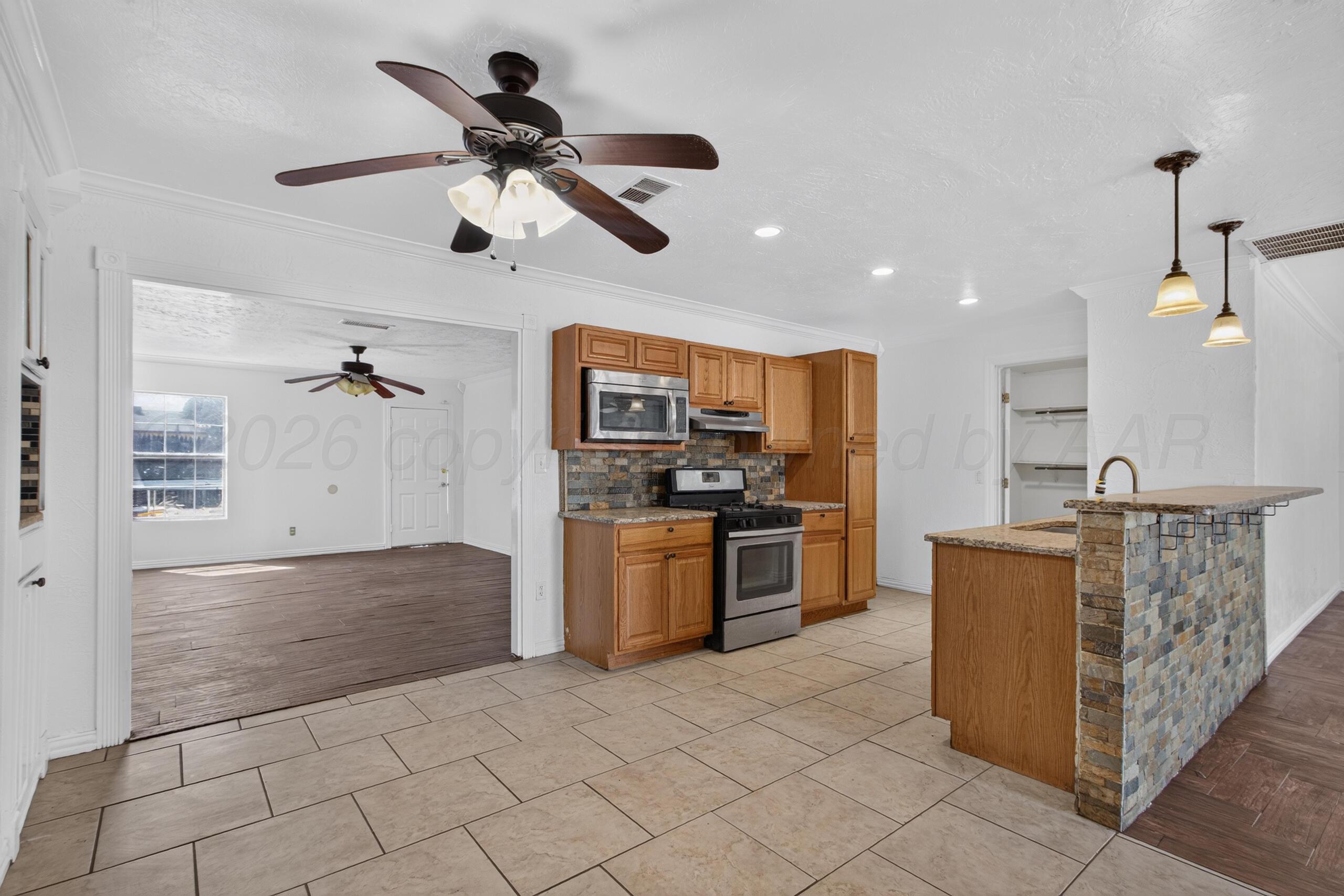 1032 Stuart Drive Property Photo 10