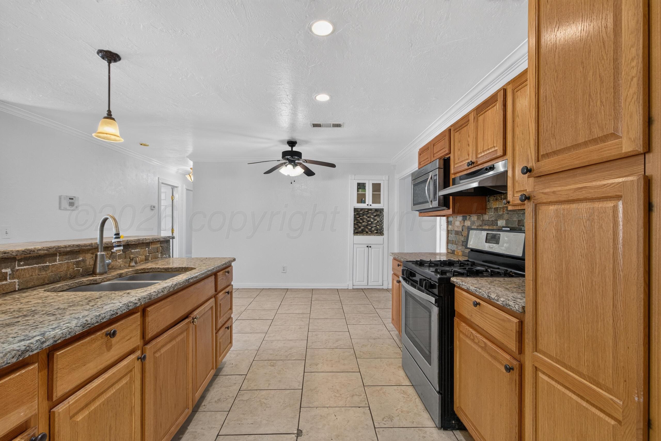 1032 Stuart Drive Property Photo 11
