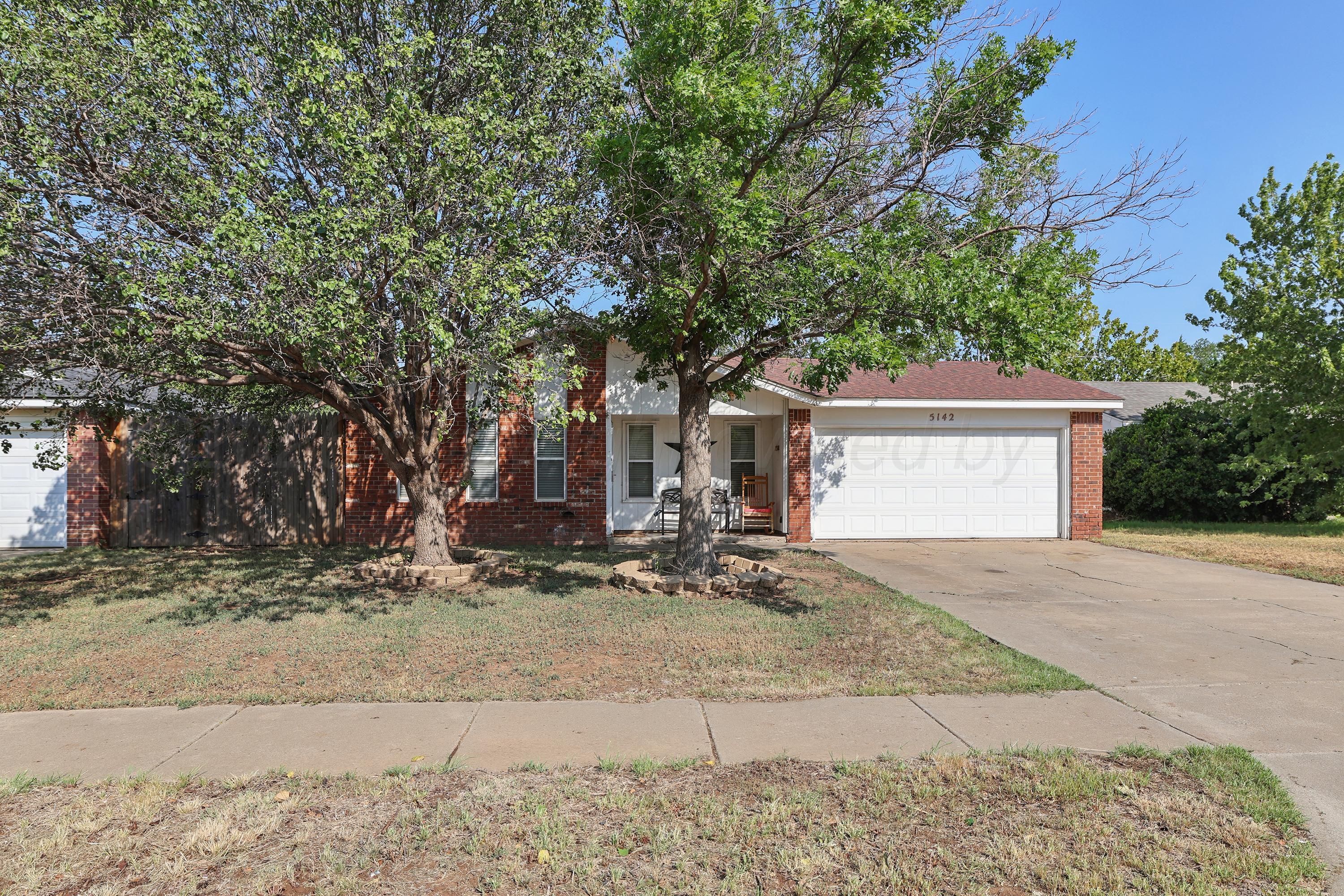 5142 ROYCE Drive Property Photo 1
