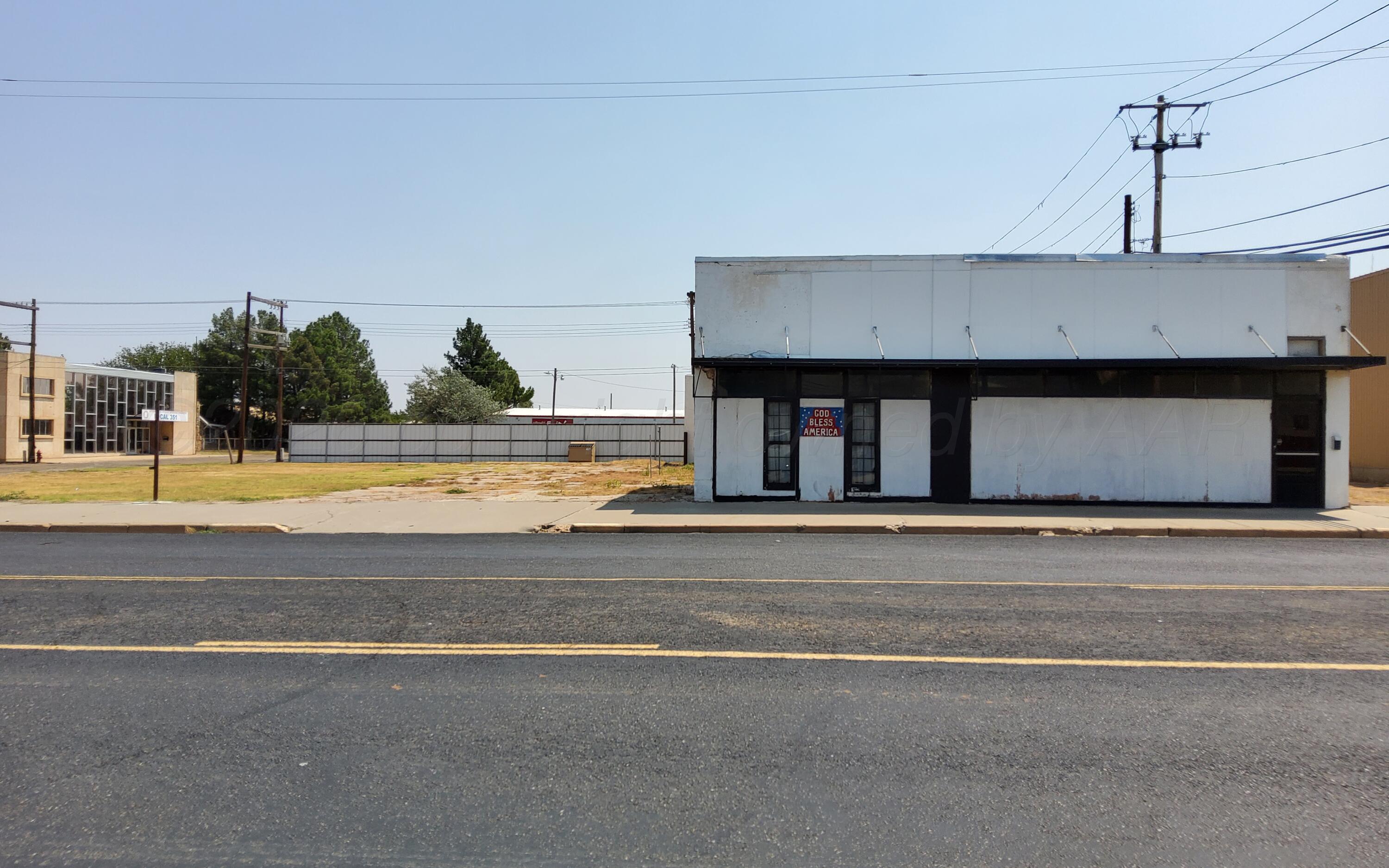 411 S Main Street Property Photo 2