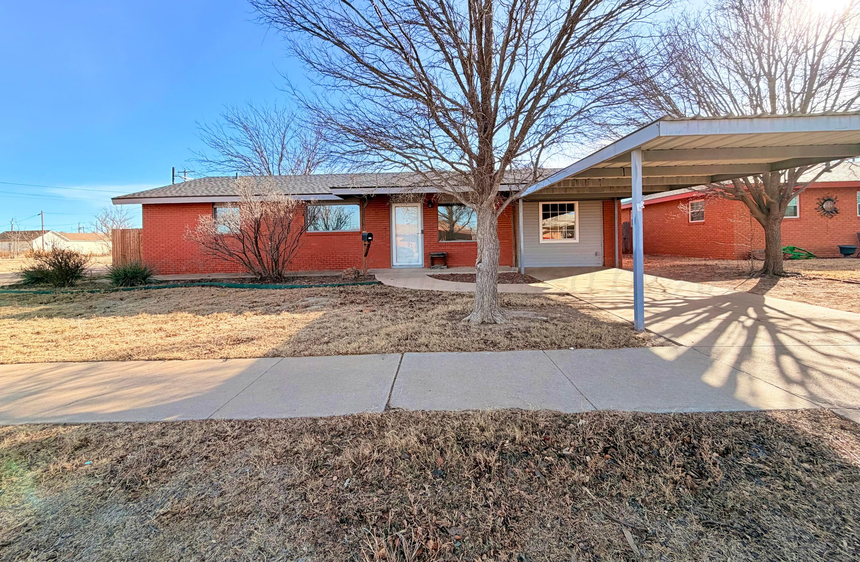 320 Arthur Street Property Photo 1