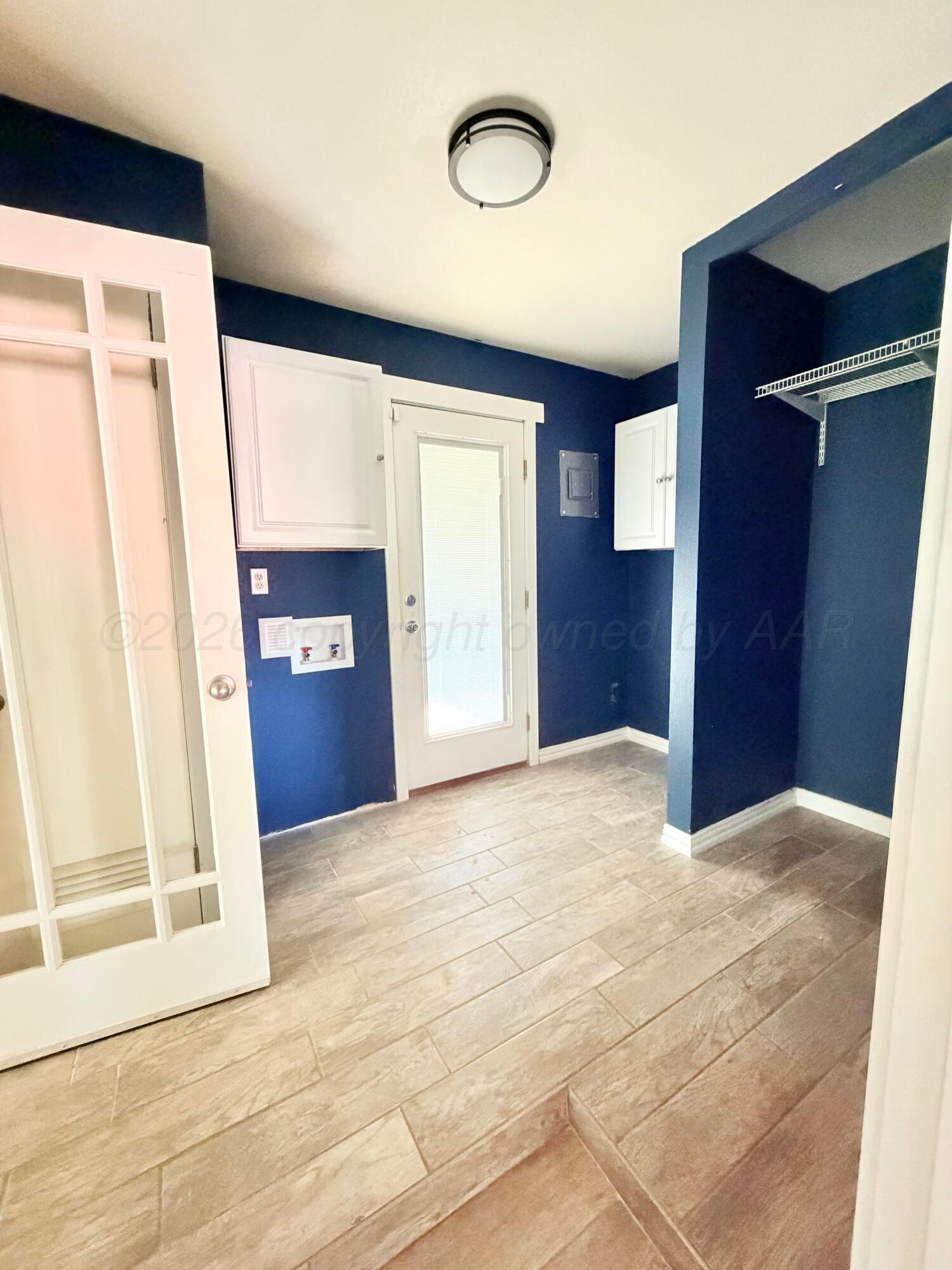 320 Arthur Street Property Photo 6