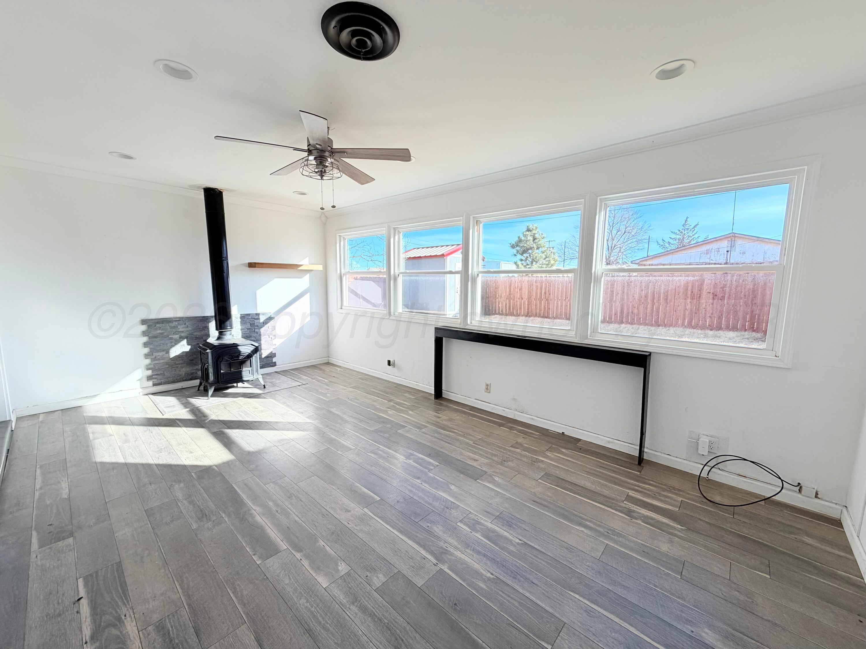 320 Arthur Street Property Photo 12