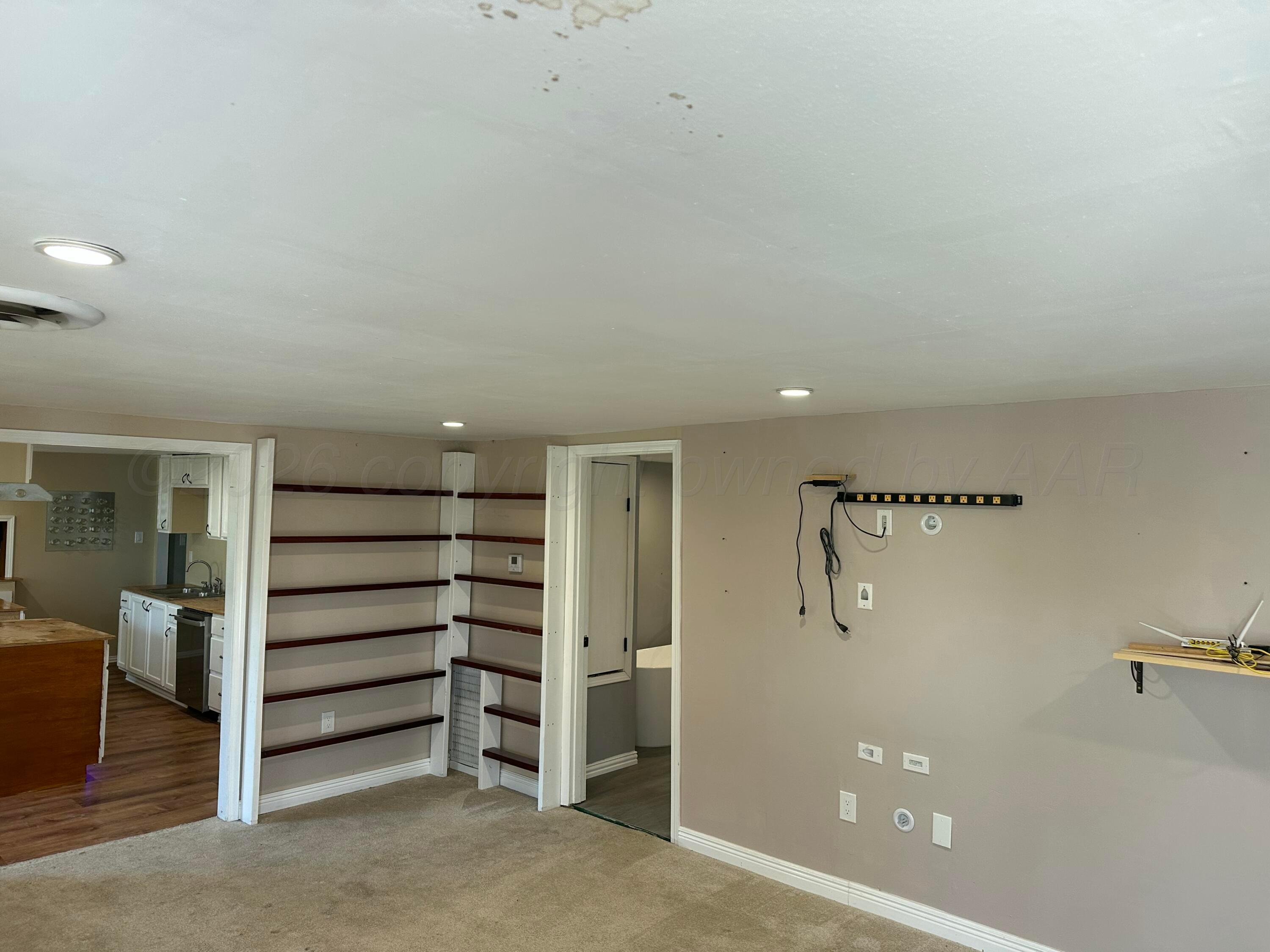 402 Hoggatt Street Property Photo 10
