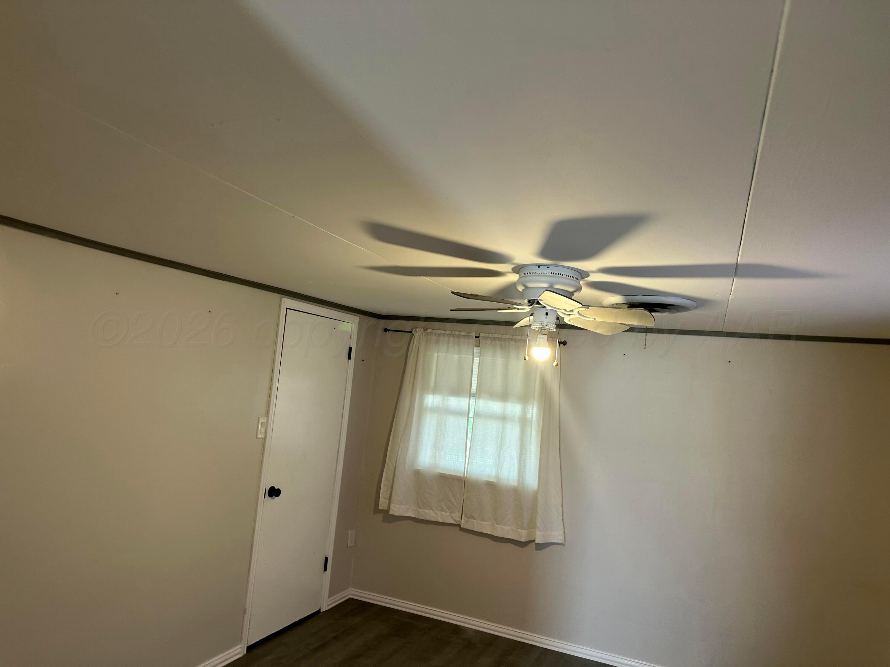 402 Hoggatt Street Property Photo 11
