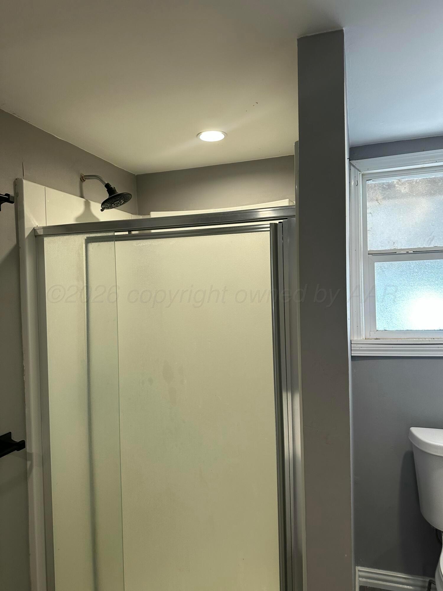 402 Hoggatt Street Property Photo 15