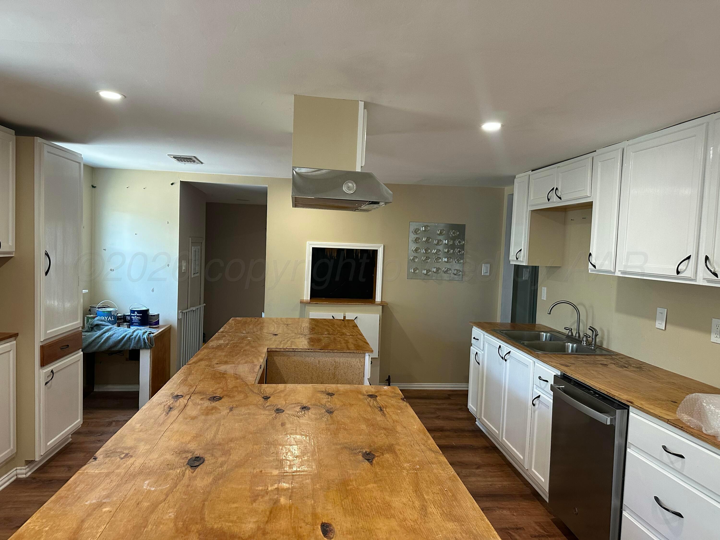 402 Hoggatt Street Property Photo 16