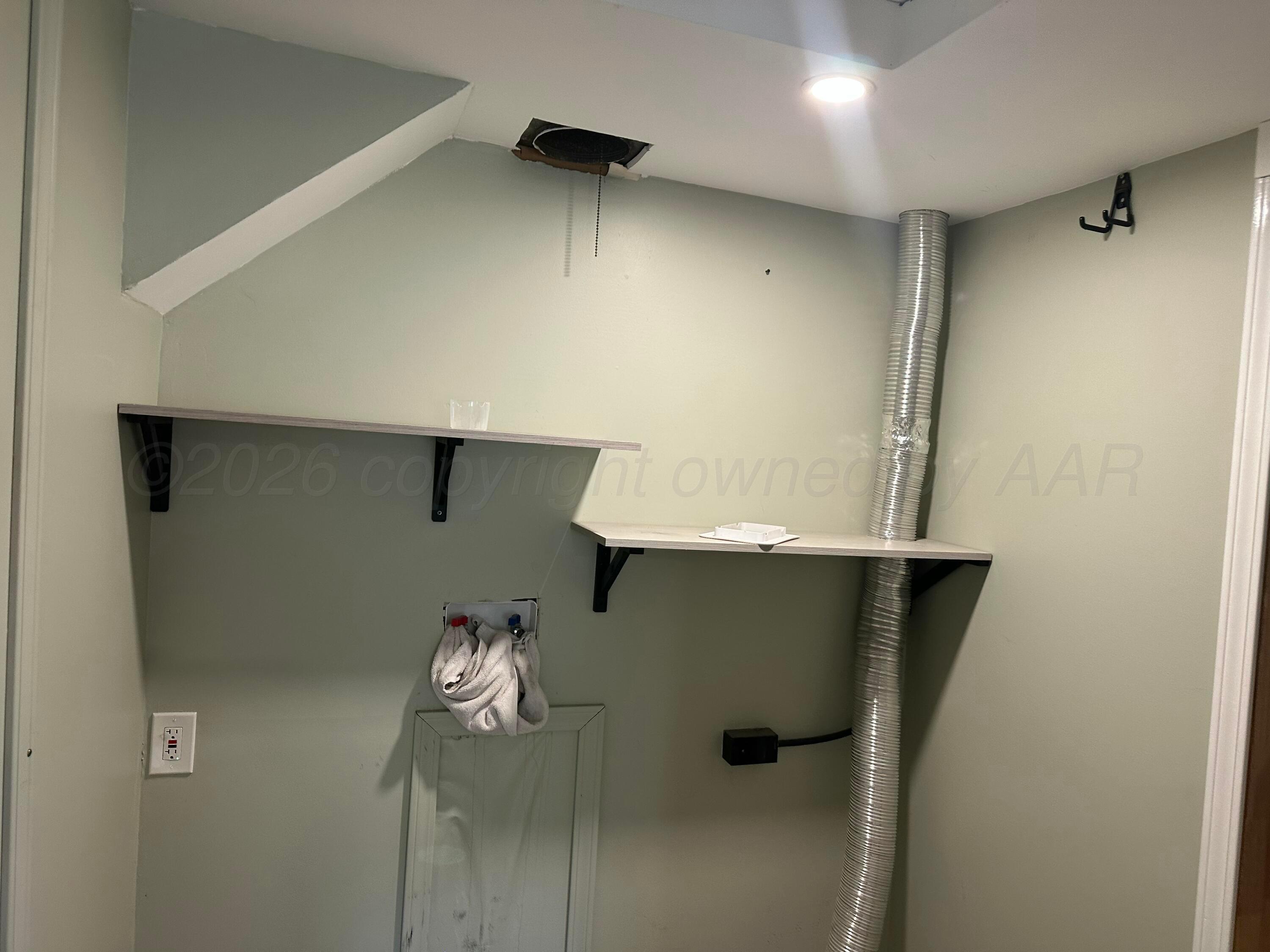 402 Hoggatt Street Property Photo 20