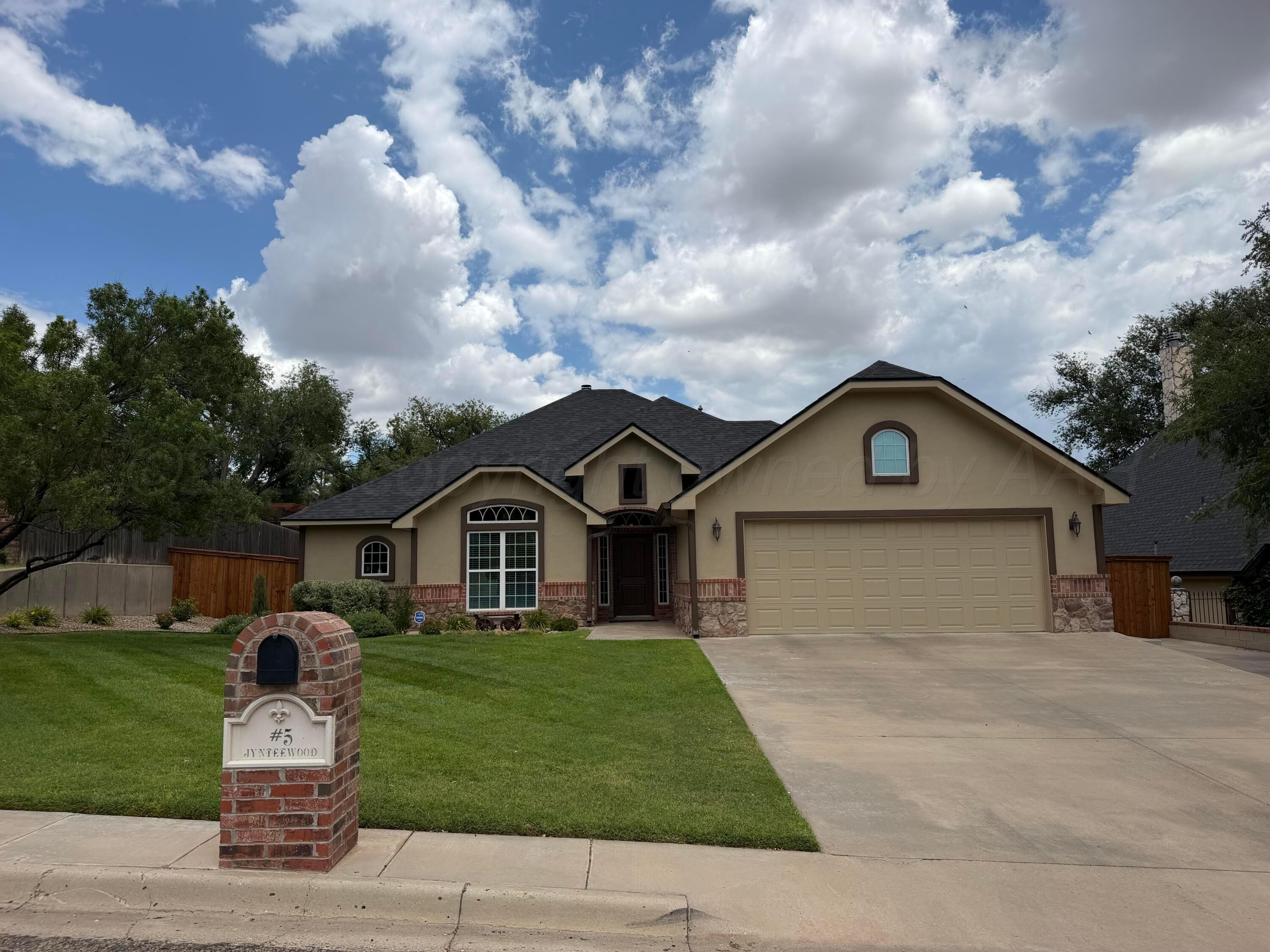 5 JYNTEEWOOD Circle Property Photo 1