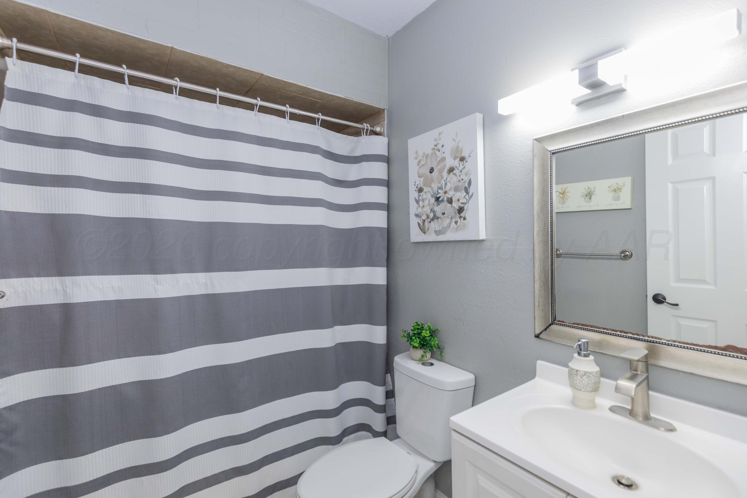 505 N Irving Street Property Photo 20