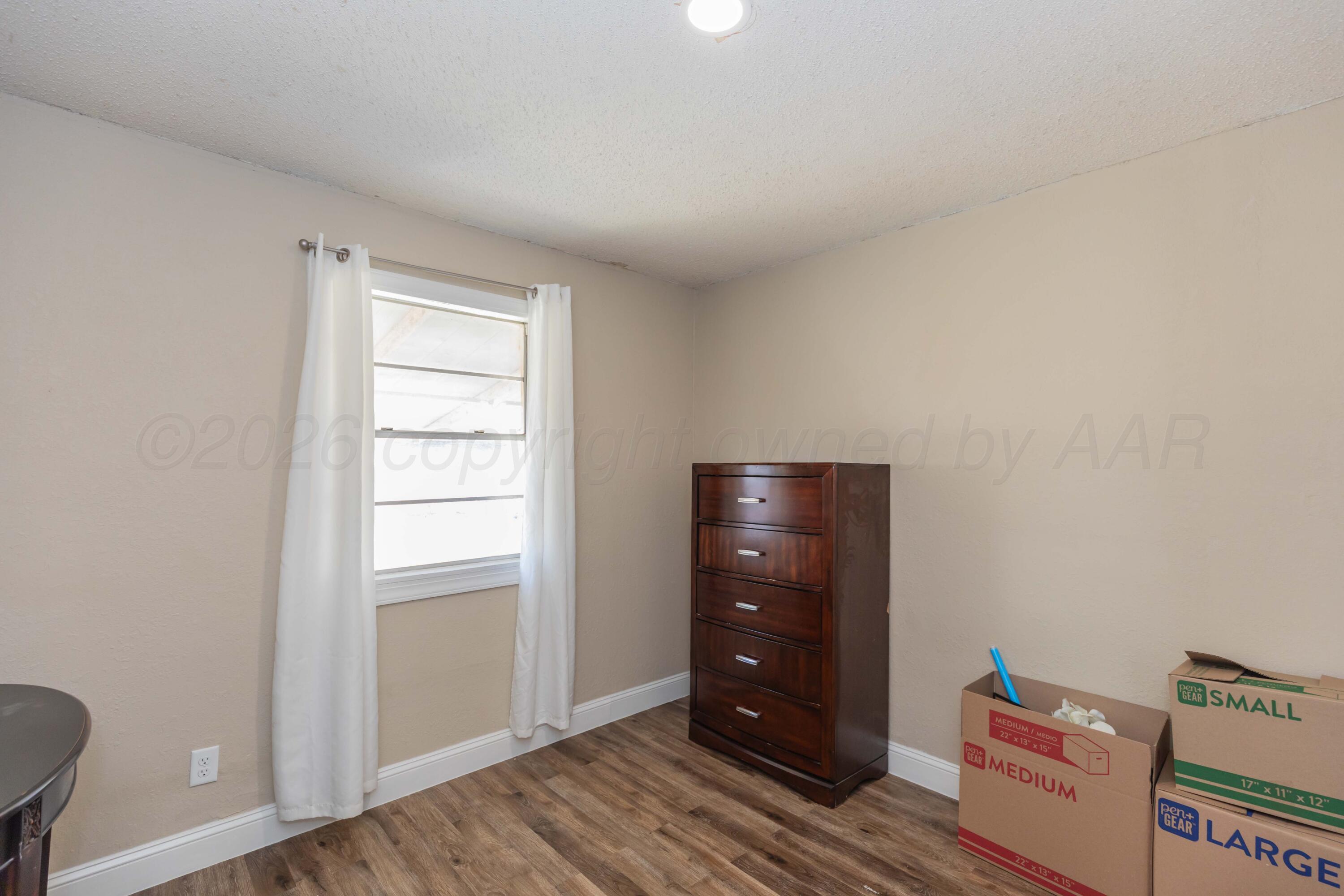 505 N Irving Street Property Photo 23