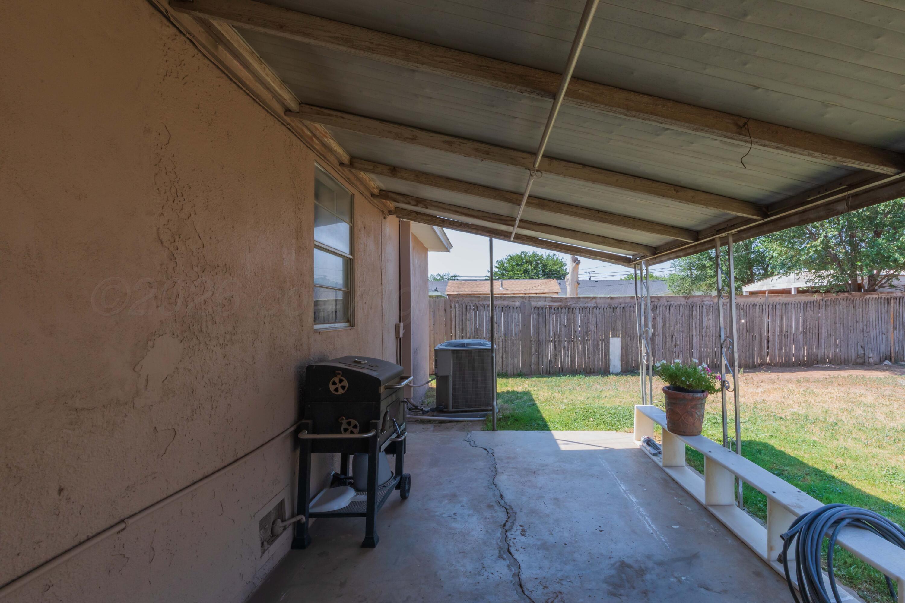 505 N Irving Street Property Photo 31