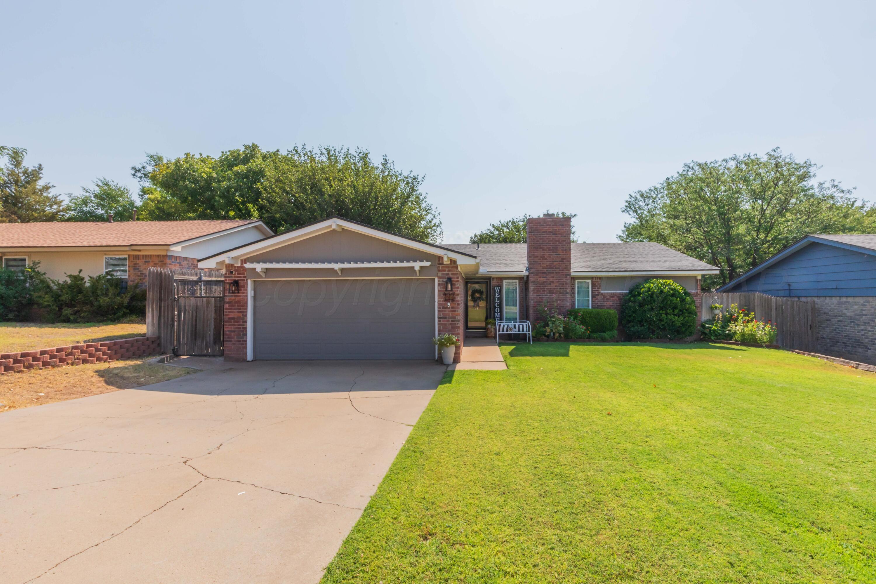 26 Summit Drive Property Photo 2