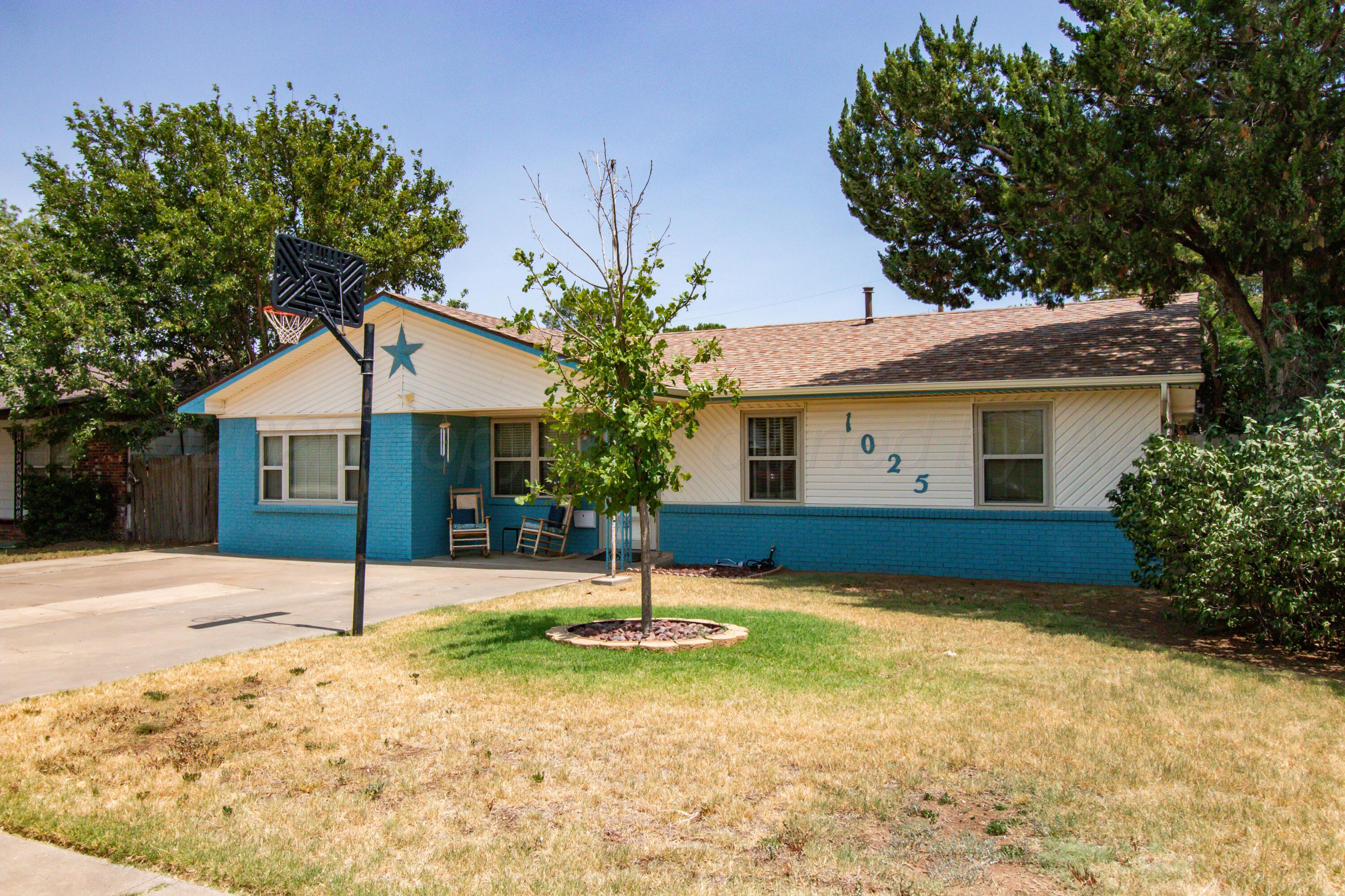 1025 Sunrise Drive Property Photo 1