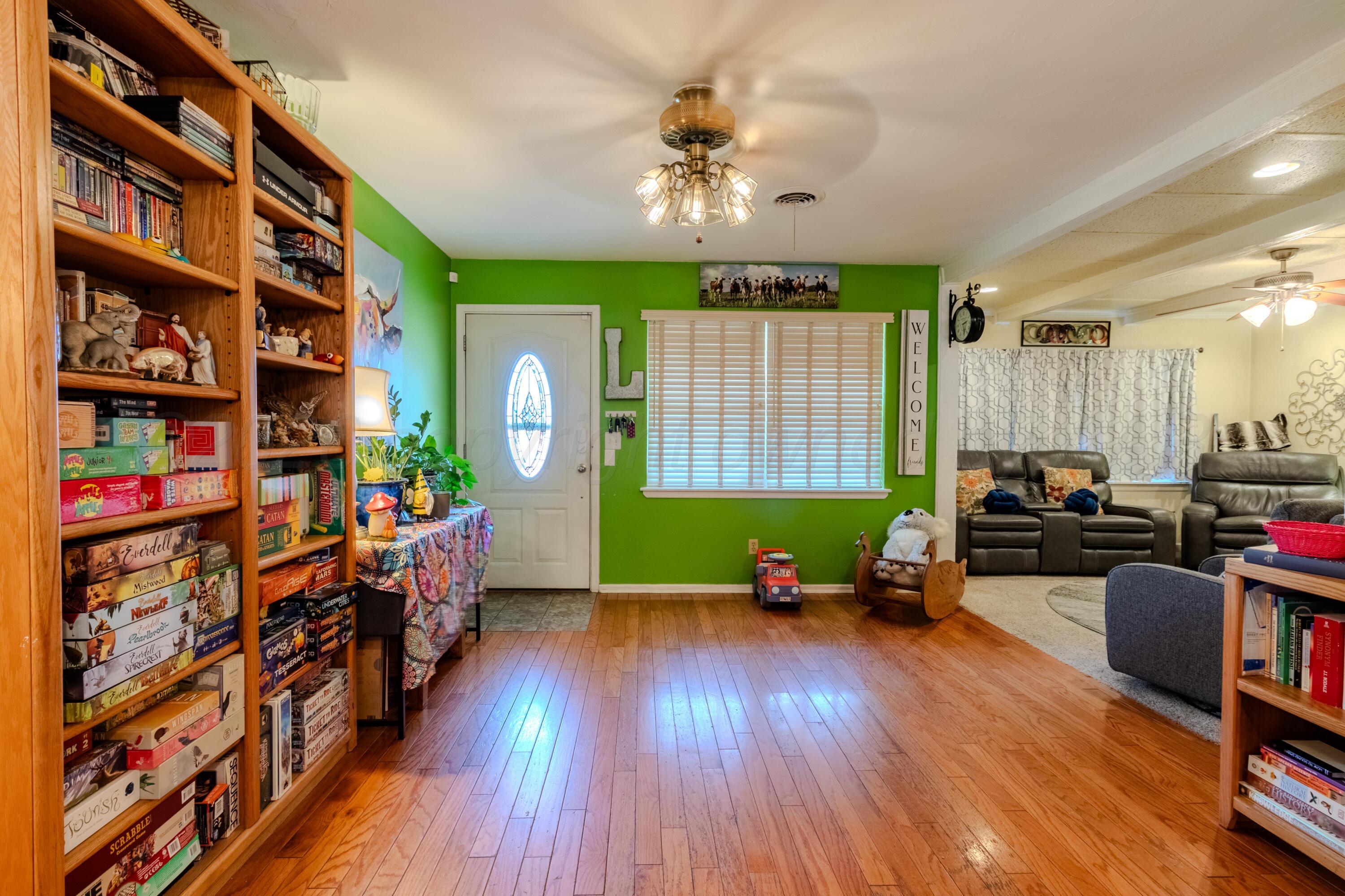 1025 Sunrise Drive Property Photo 6