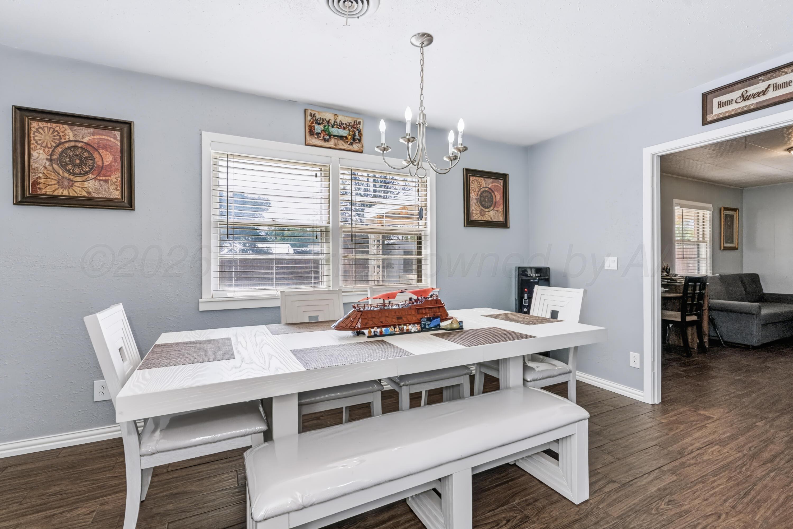 2106 S Fairfield Street Property Photo 11