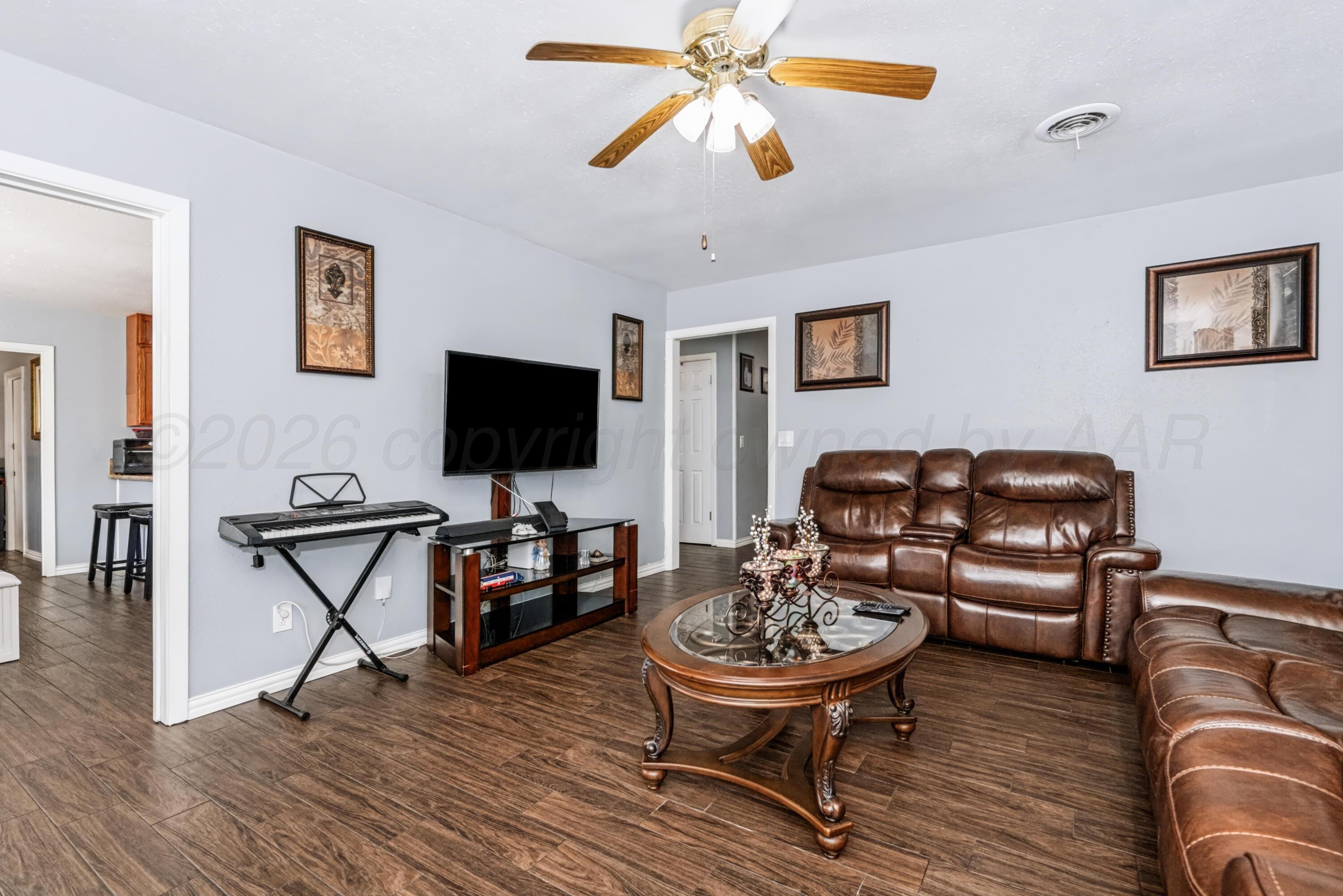 2106 S Fairfield Street Property Photo 22
